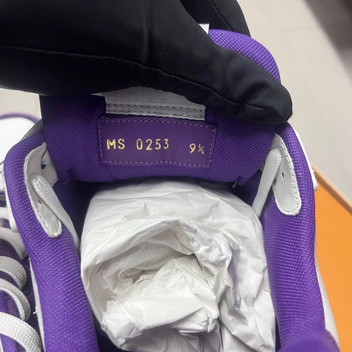 Louis Vuitton LV Trainer White & Purple Velcro Sneakers Size US 10.5 / EU 43-44 - 4 Thumbnail