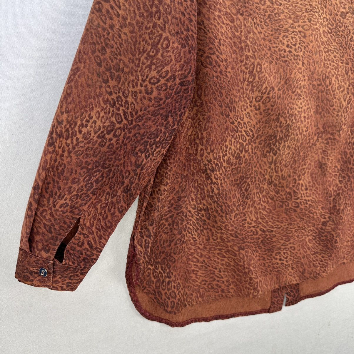 Japanese Brand Vintage 80's Leopard Shirt Flap Pocket by Chenier Faminine Size M / US 6-8 / IT 42-44 - 6 Thumbnail