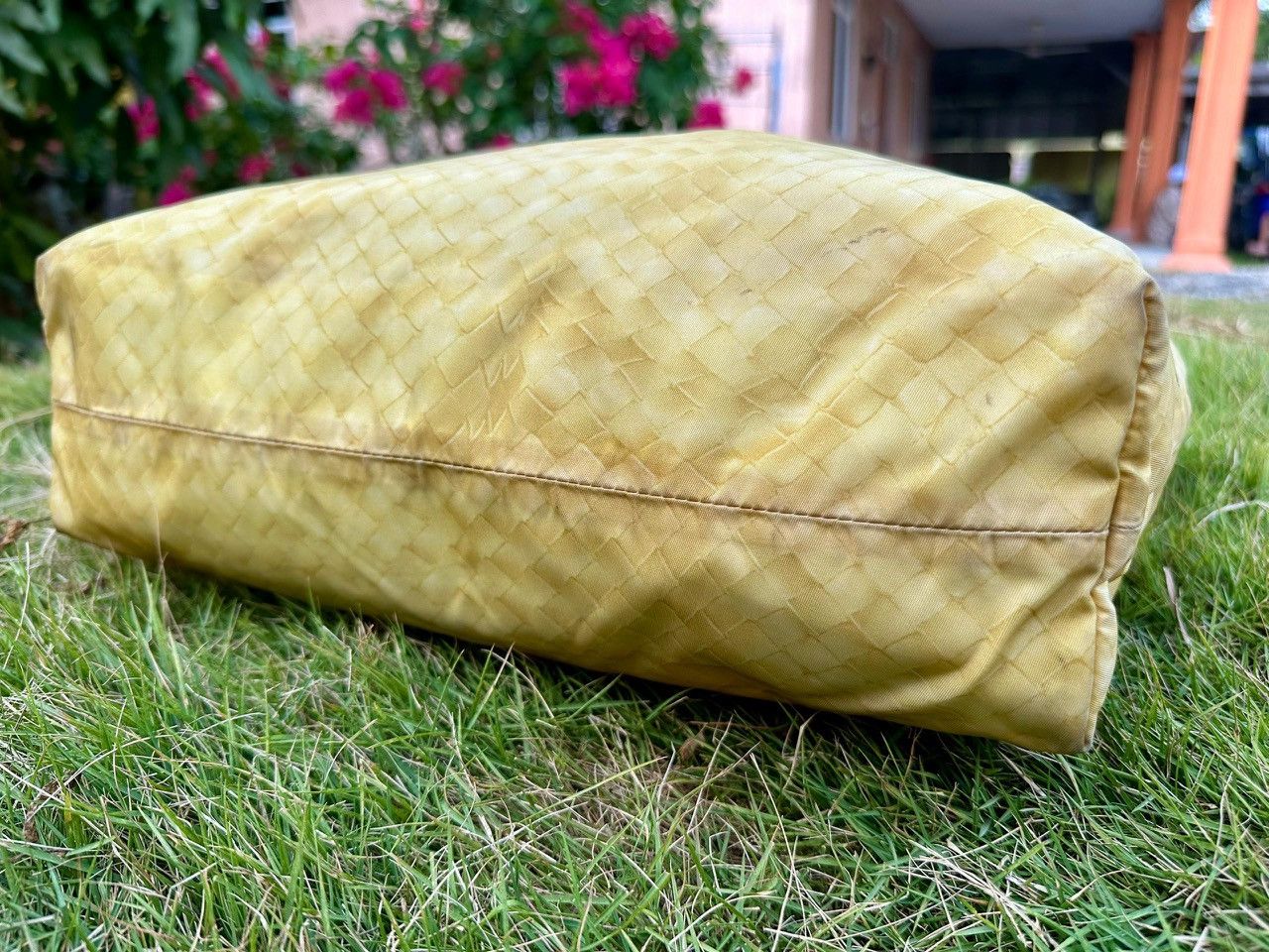 Bottega Veneta Authentic Bottega Veneta Intrecciato Illusion Nylon Tote Bag Size ONE SIZE - 4 Thumbnail