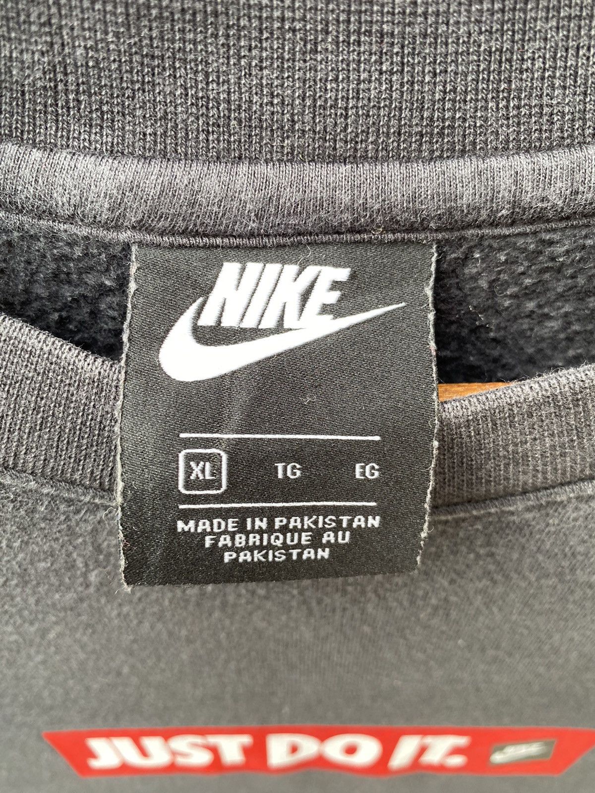 Nike Vintage Nike Just Do It Sweatshirt Spellout Crewneck Size XL Size US XL / EU 56 / 4 - 7 Thumbnail