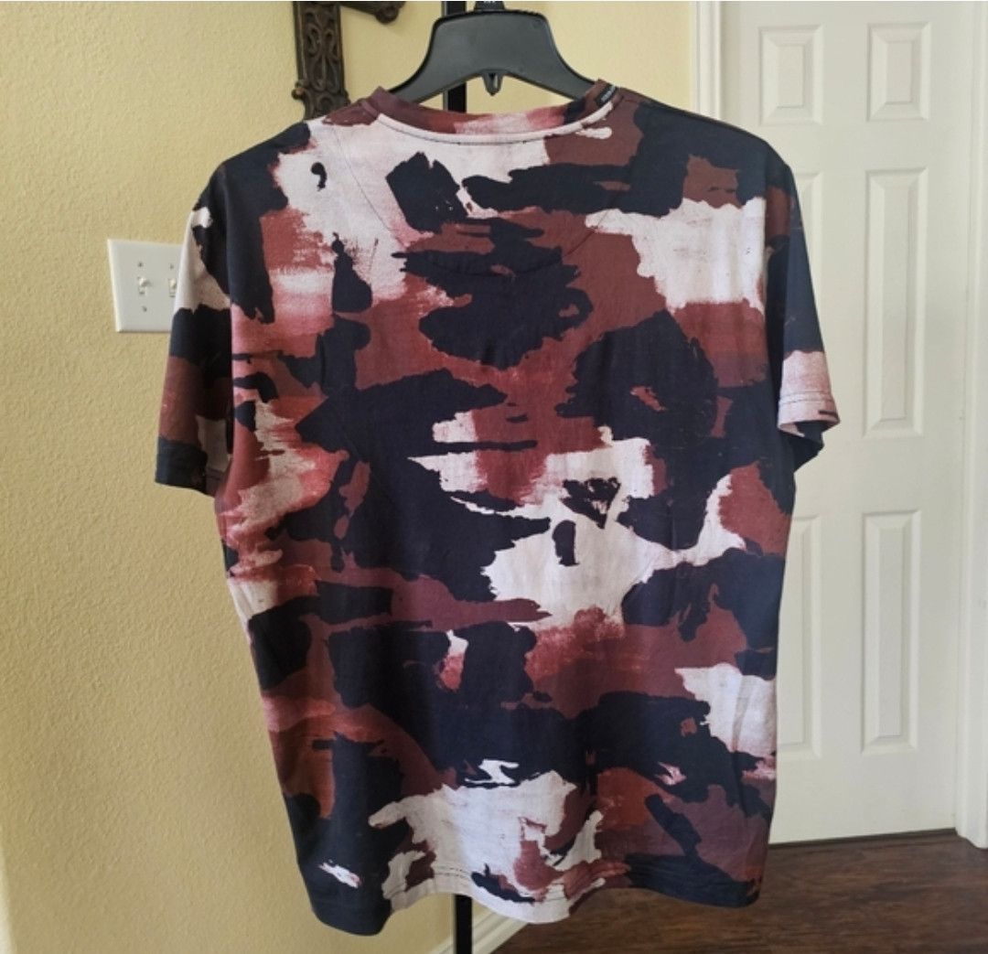 Dolce & Gabbana Dolce & Gabbana Multi-Color Tshirt Size 54/L Size US L / EU 52-54 / 3 - 4 Thumbnail