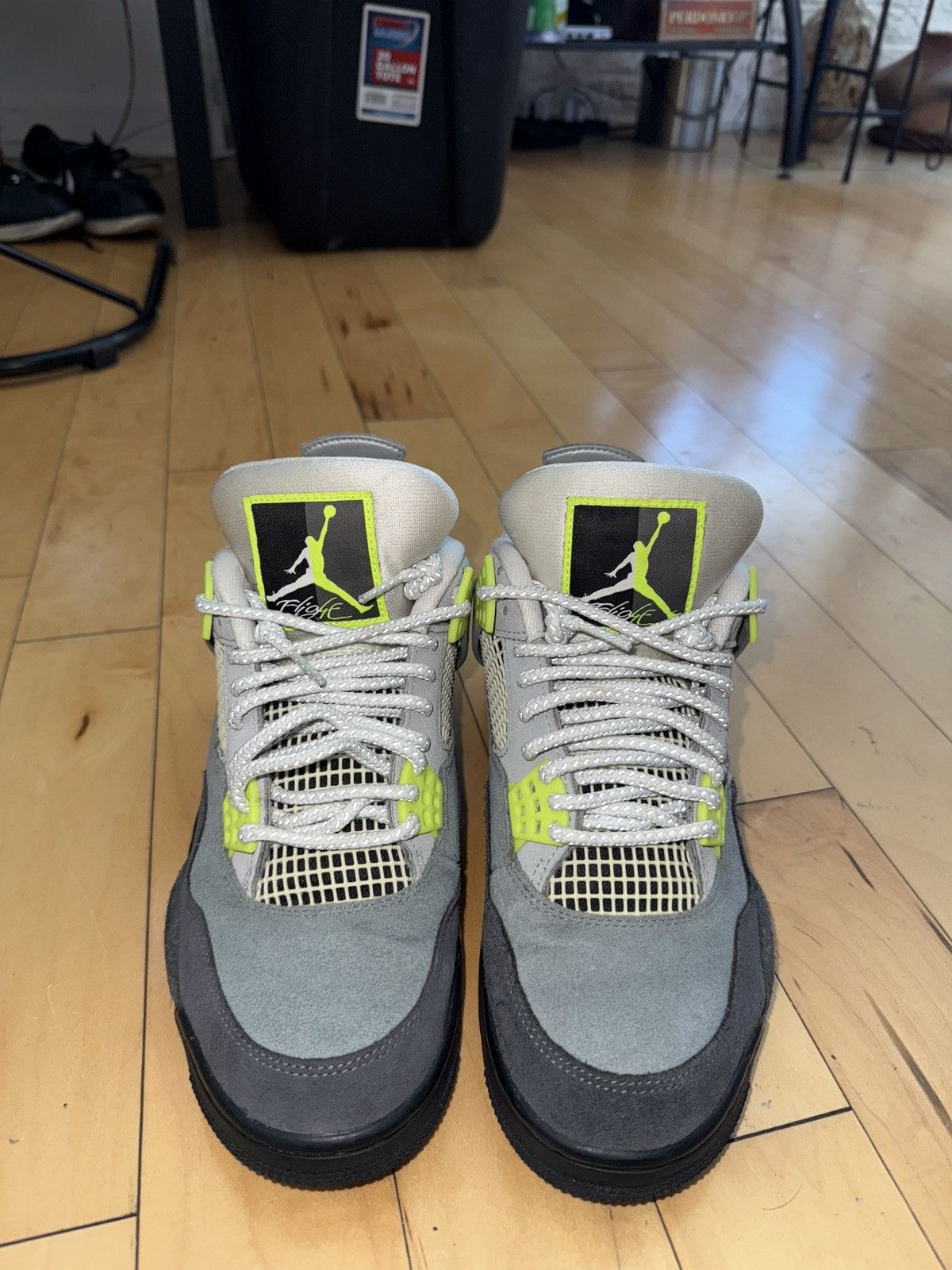 Jordan Brand Retro ‘Neon 95’ Size US 8 / EU 41 - 3 Thumbnail