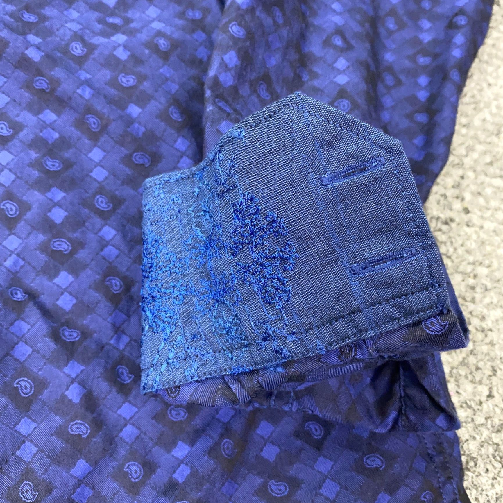 Robert Graham Robert Graham Shirt Mens Medium Classic Fit Paisley Geometric Flip Cuff Designer Size US M / EU 48-50 / 2 - 2 Thumbnail