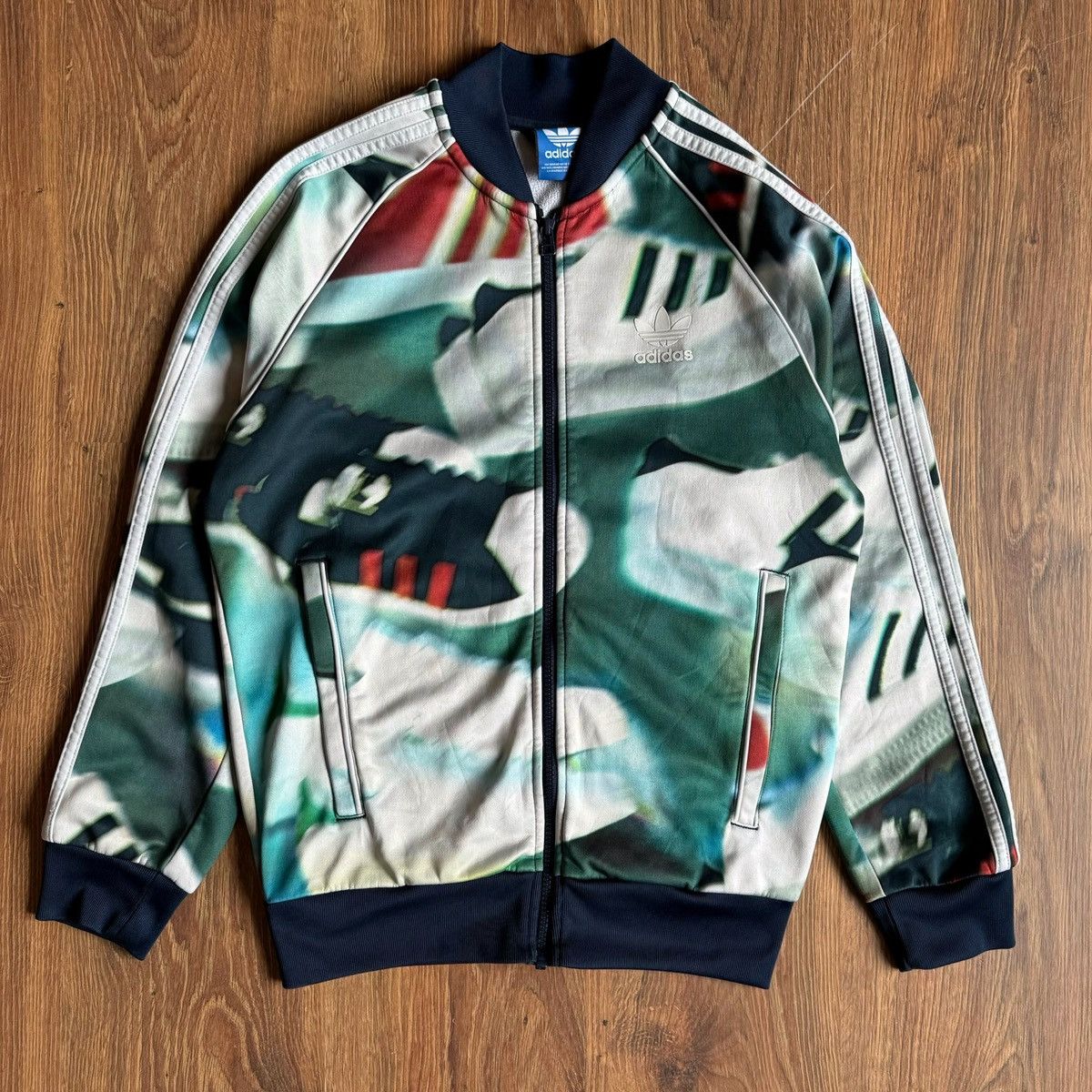 Adidas Adidas Superstar Overprint Graphic Track Top Jacket Size US S / EU 44-46 / 1 - 1 Thumbnail