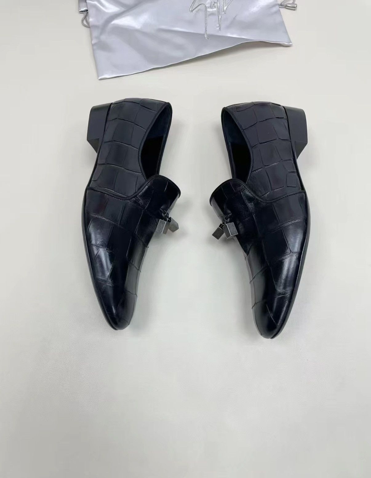 Giuseppe Zanotti Giuseppe Zanotti Embossed Casual Shoes J30 Size US 7 / EU 40 - 7 Thumbnail