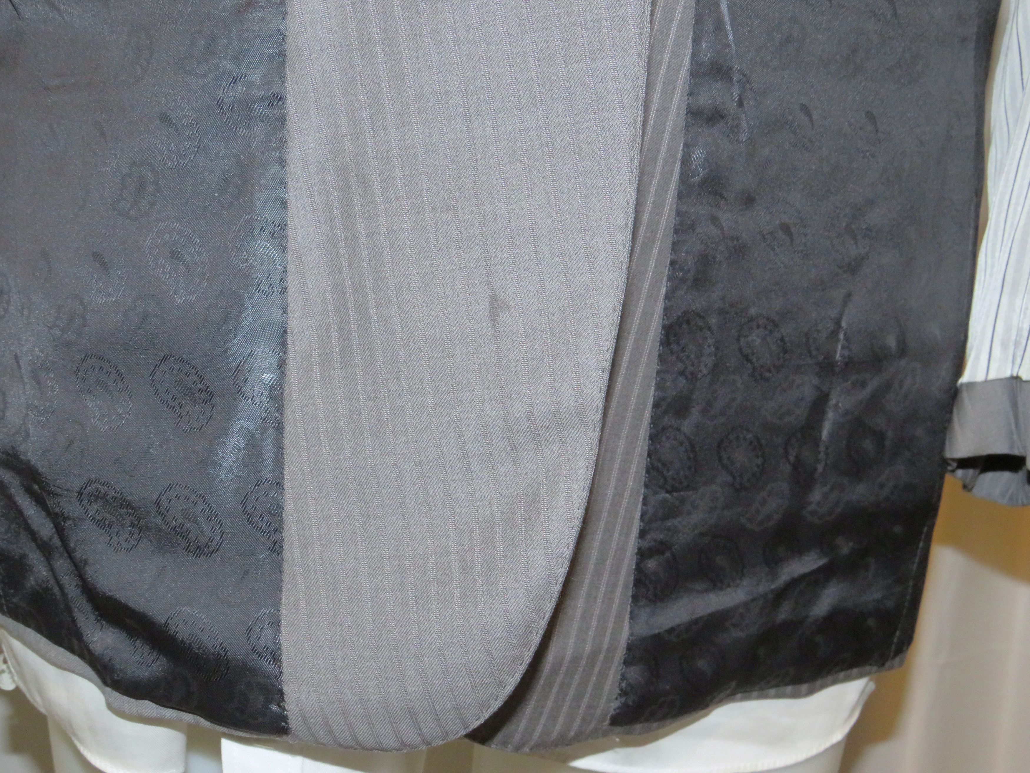 Ermenegildo Zegna Su Misura Trofeo Gray Stripe Current Two Button Suit 44R Size 44R - 13 Thumbnail