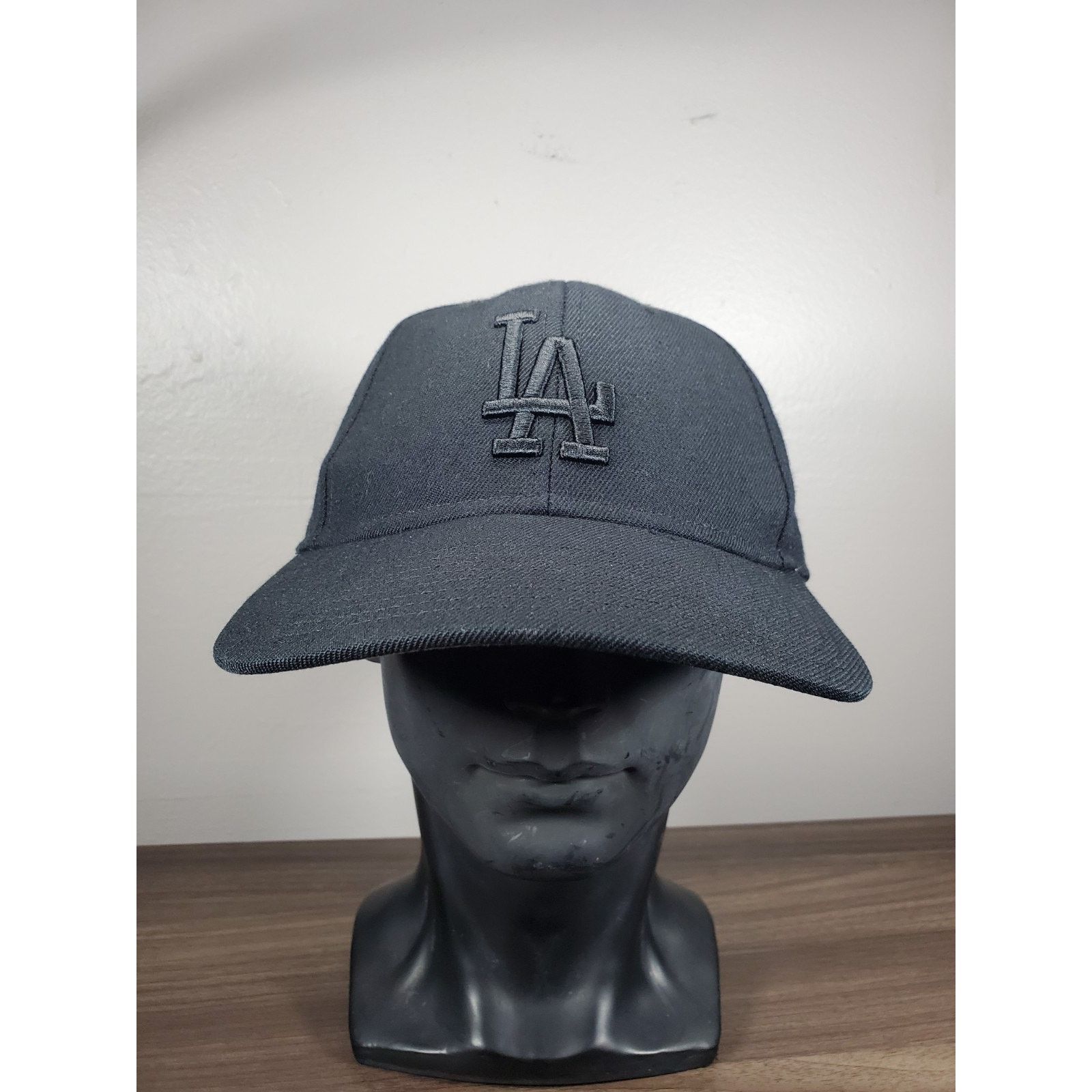 47 Brand × MLB Los Angeles LA Dodgers MLB All Black Strapback Hat Cap OSFA Size ONE SIZE - 2 Thumbnail