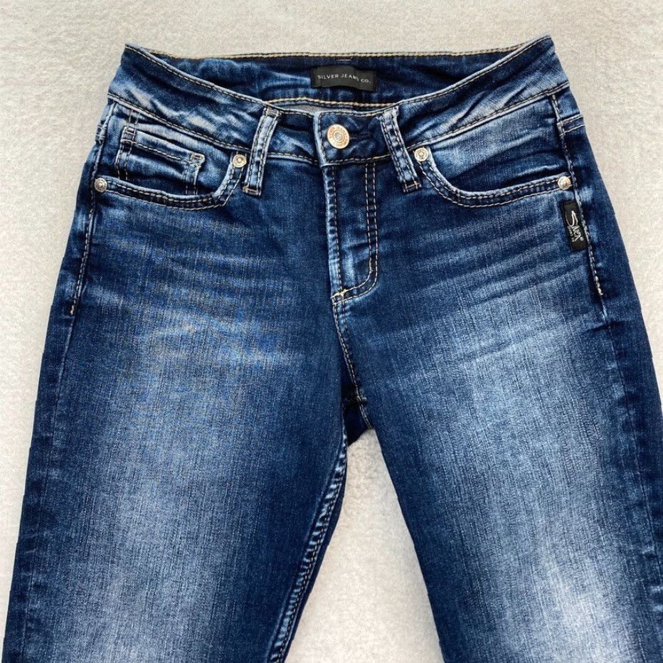Silver Jeans Co. Silver Jeans Suki Capri Jeans Women's 26 Dark Wash Blue Denim Slim Leg Cropped Capri Size 26" / US 2 / IT 38 - 2 Thumbnail