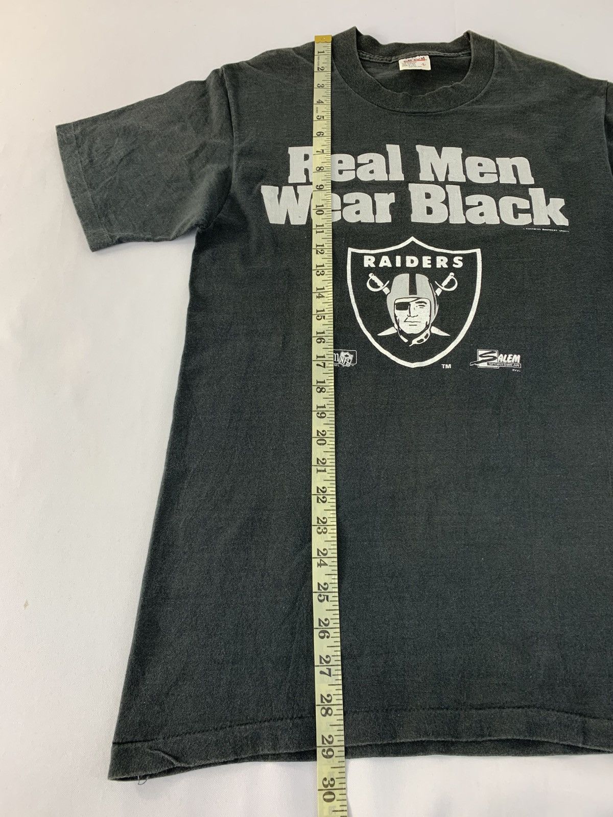 NFL 90s Real Men Wear Black Las Vegas Raiders Nfl Crewneck Tee Size US S / EU 44-46 / 1 - 8 Thumbnail