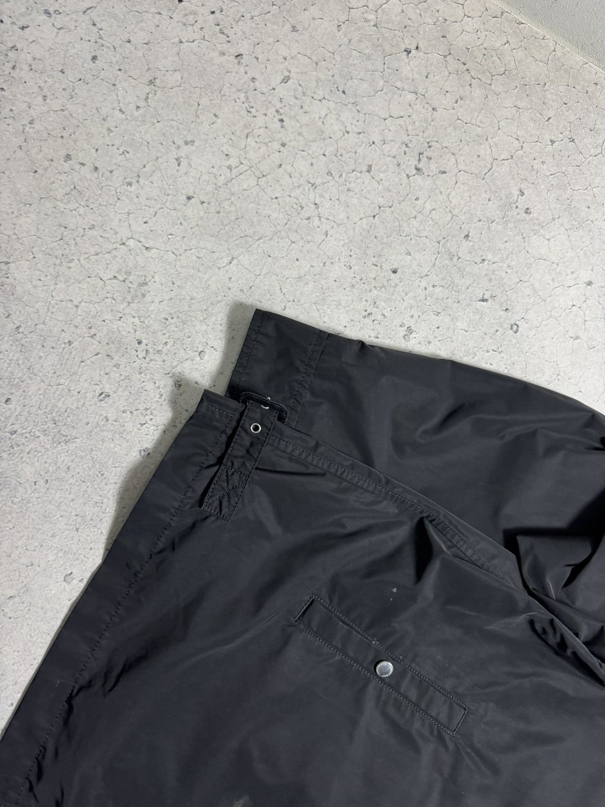 Burberry Burberry London England Nylon Black Light Bomber Jacket Size US XL / EU 56 / 4 - 3 Thumbnail