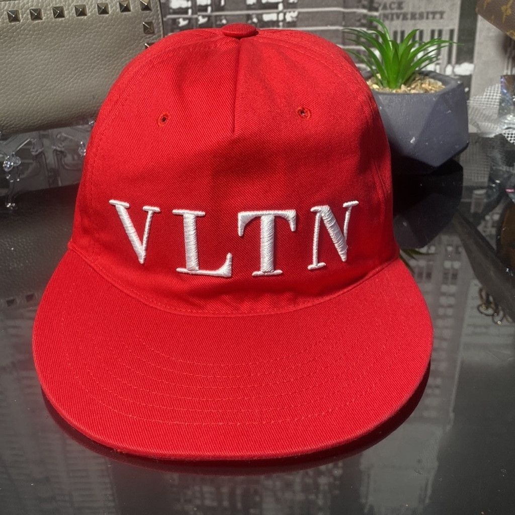 Valentino Authentic VALENTINO GARAVANI Cap Size ONE SIZE - 2 Thumbnail