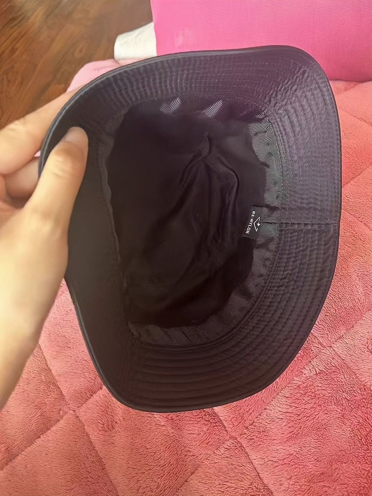 Prada Prada Black Re-Nylon Bucket Hat Size ONE SIZE - 4 Thumbnail