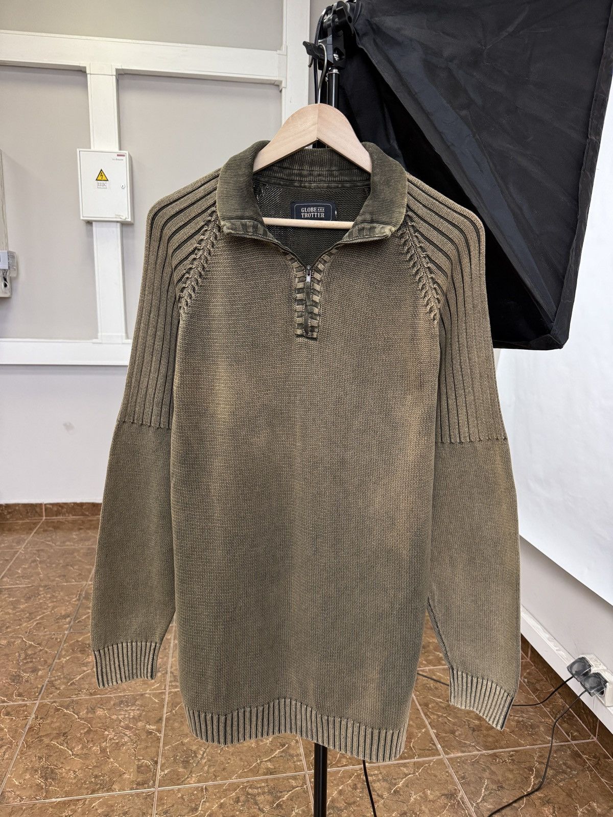 Globe-Trotter 🇺🇸Vtg 90s Globe Trotter Military Faded Sweaters Kapital Style Size US L / EU 52-54 / 3 - 2 Thumbnail