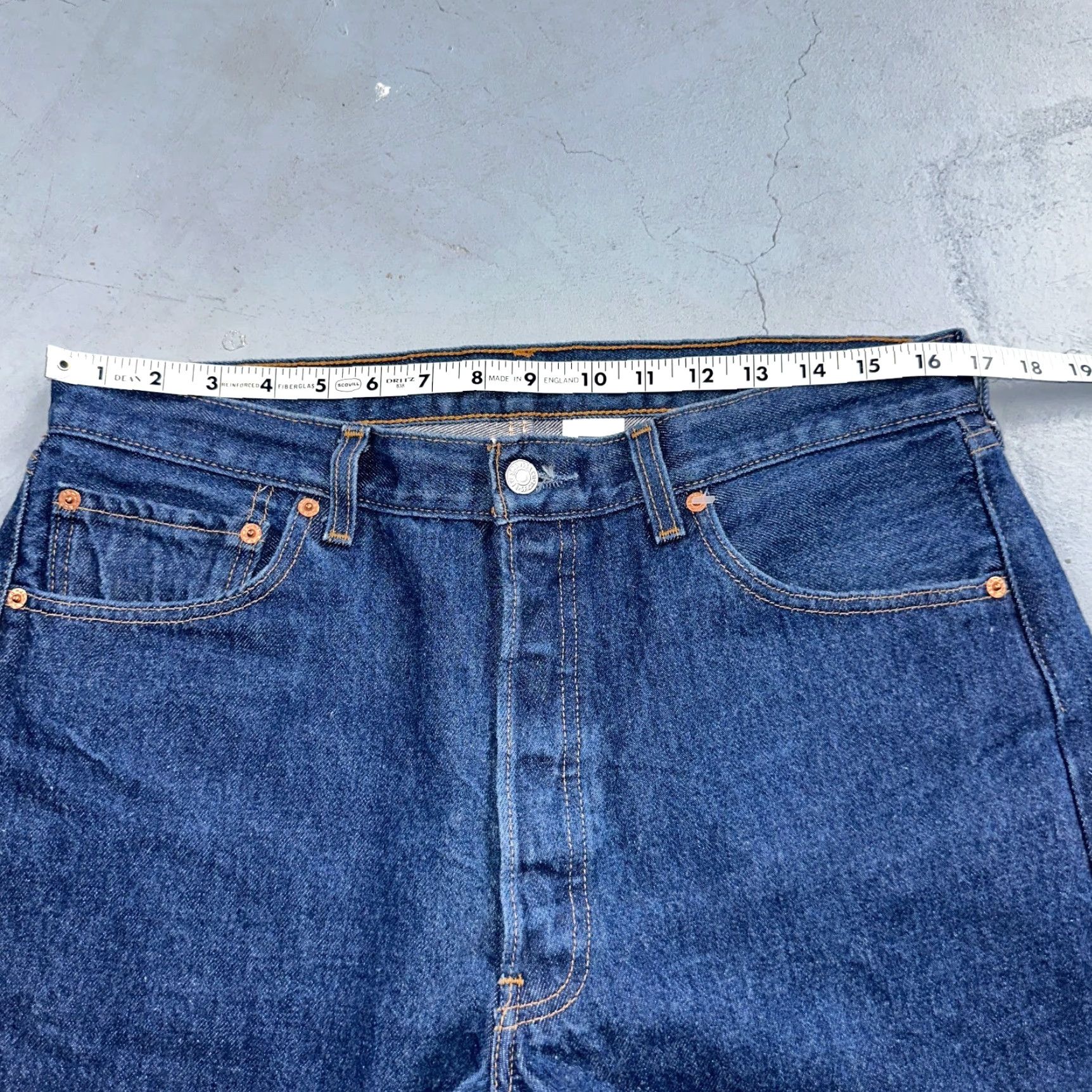 Levi's VINTAGE Levi's 501 Jeans Mens Regular Fit Straight Leg 35x30 Dark Wash 90s USA Denim Size US 35 - 7 Thumbnail