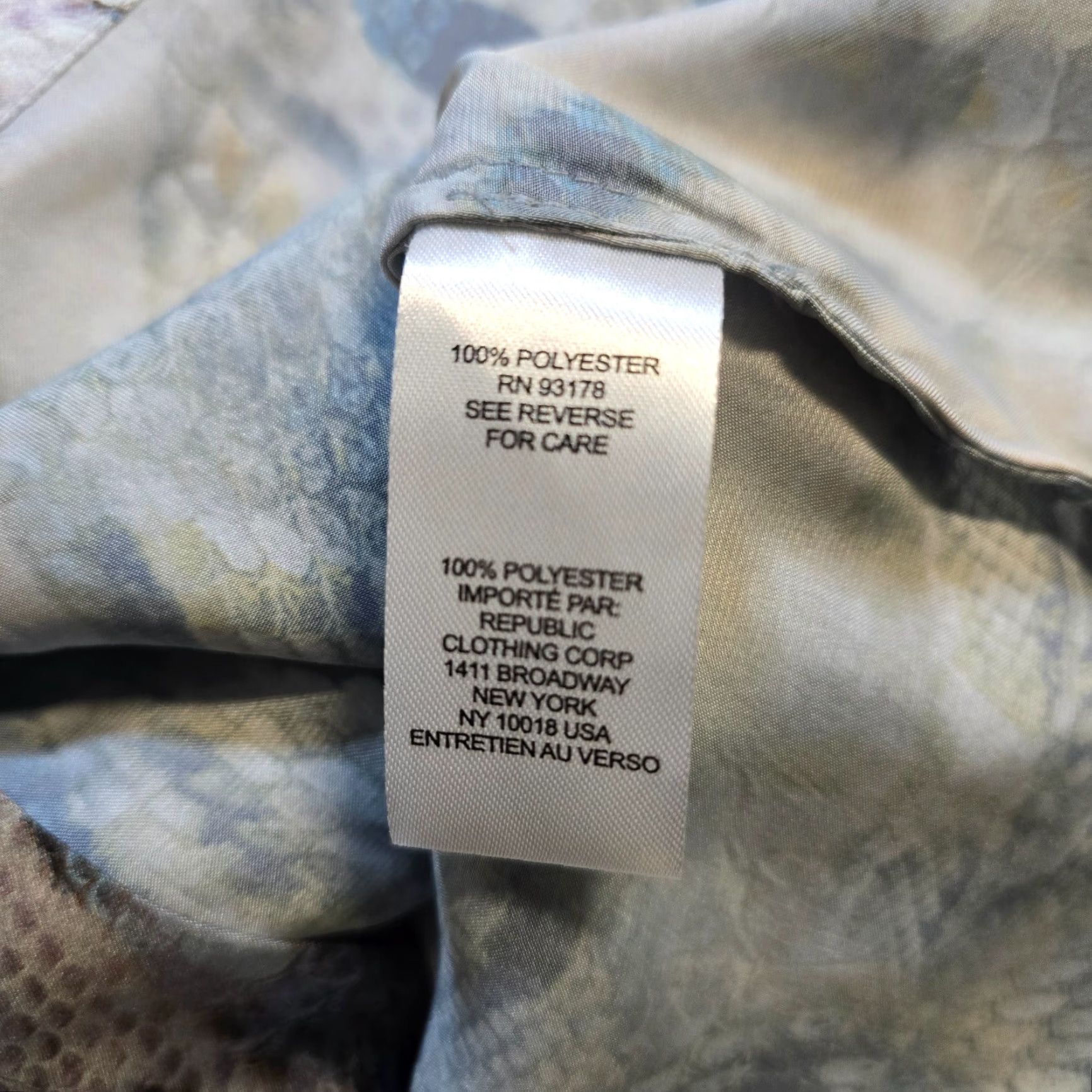 Elie Tahari Elie Tahari Blouse Womens Size S Gray Snakeskin Satin Sleeveless Button Career Shirt Size S / US 4 / IT 40 - 7 Thumbnail