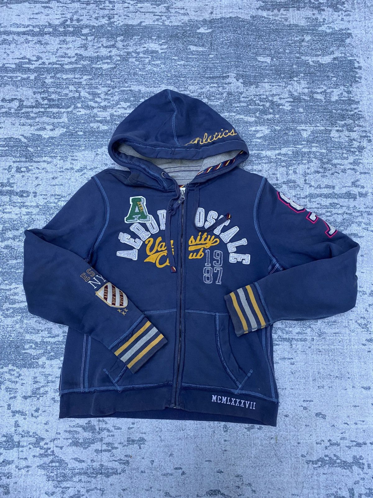 Aeropostale Aeropostale Y2K Hoodie Size US XL / EU 56 / 4 - 1 Thumbnail