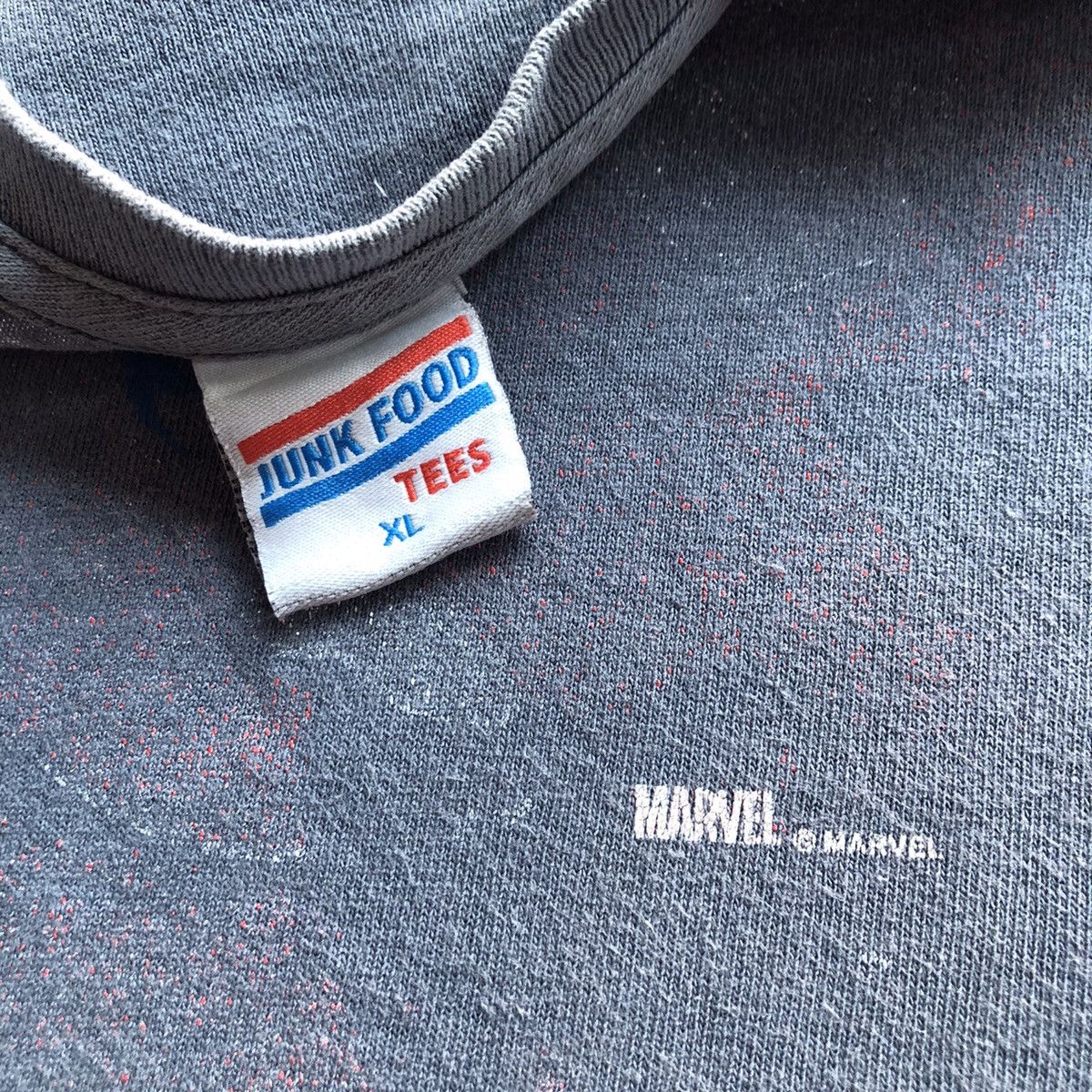 Marvel Comics × Vintage Vintage Marvel Shirt The Punisher Totally Faded Size US XL / EU 56 / 4 - 4 Thumbnail