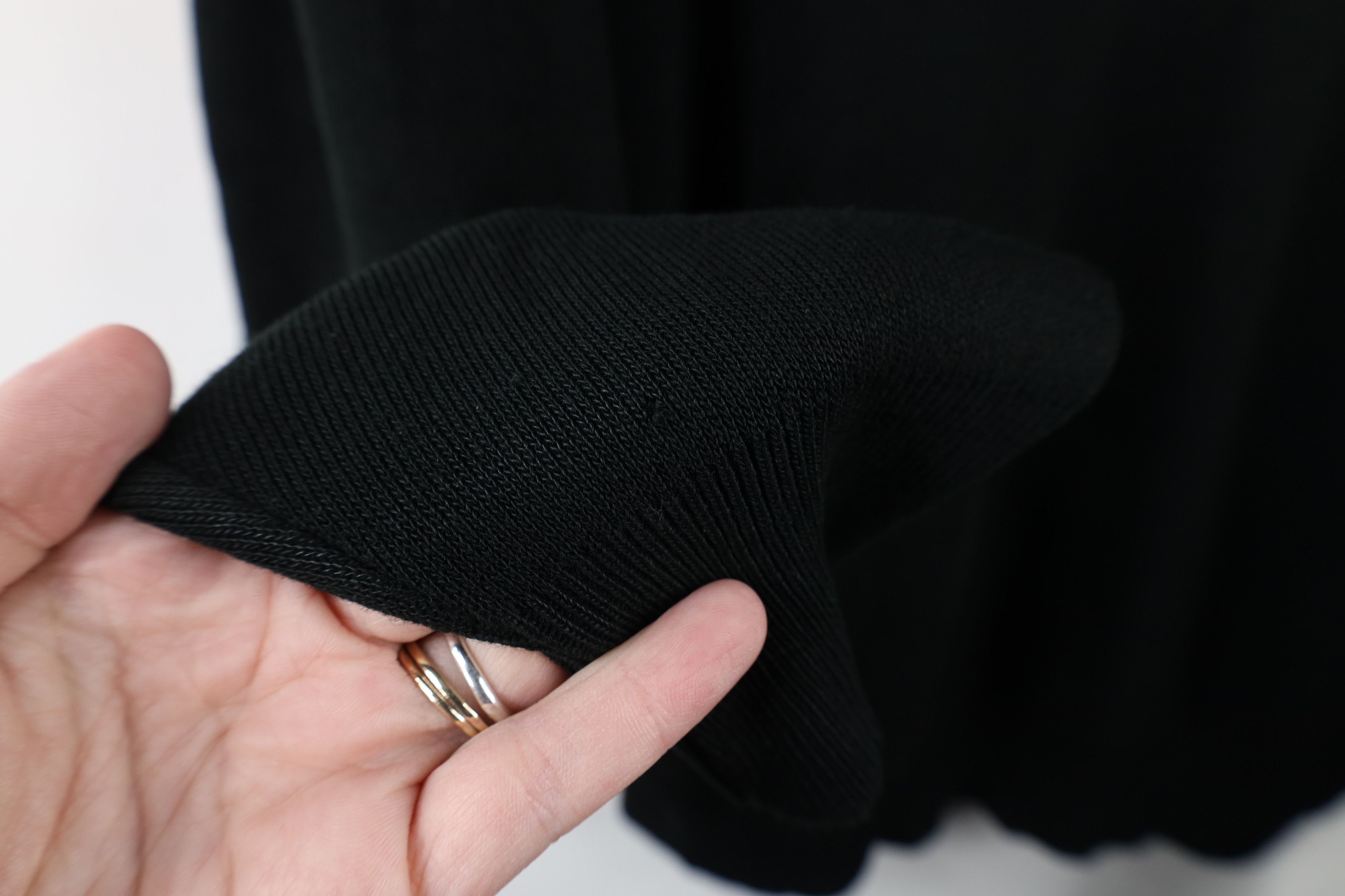Vintage Vintage 70s Streetwear Blank Knit V-Neck Sweater USA Black Size US L / EU 52-54 / 3 - 5 Thumbnail
