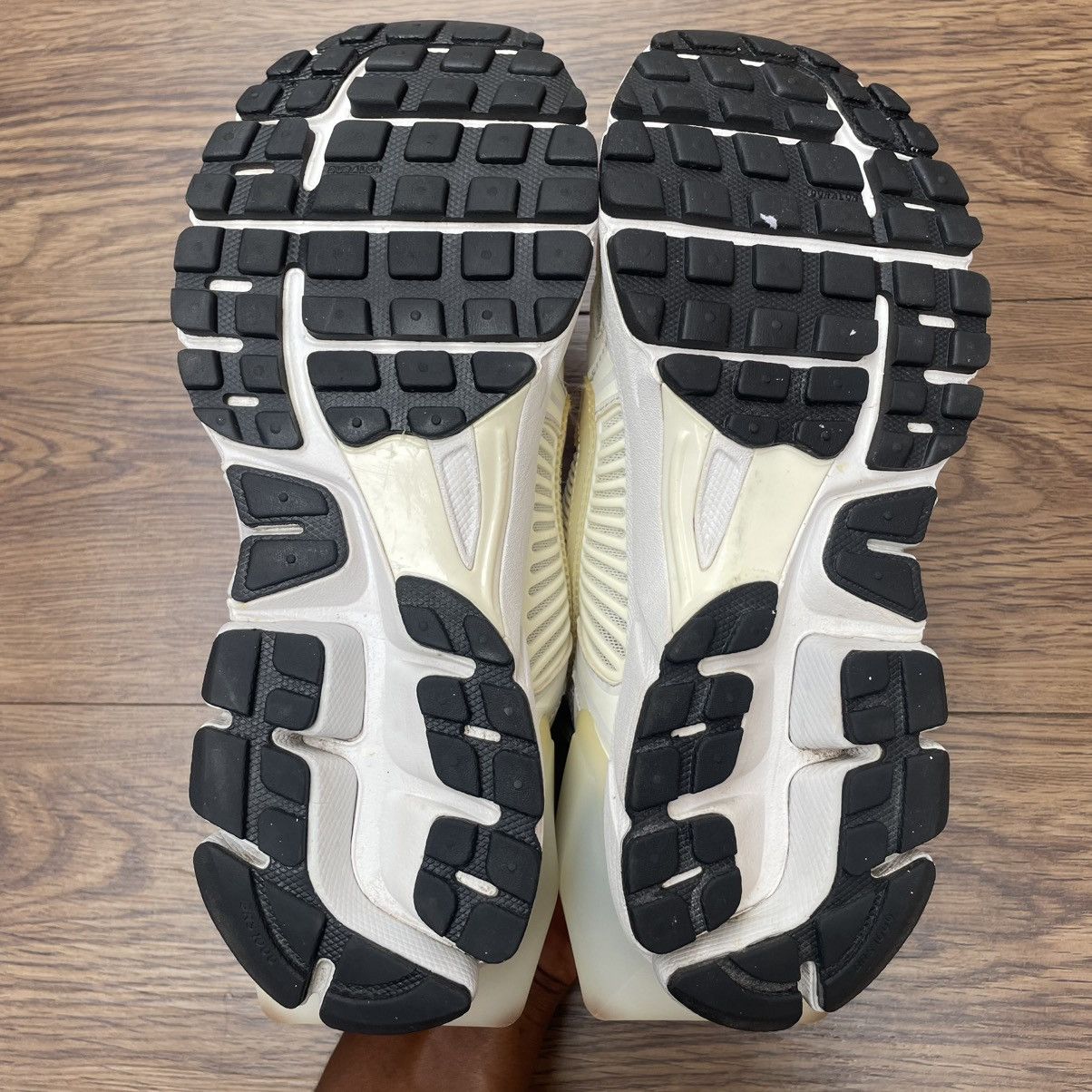 A-COLD-WALL* × Nike Nike x A-COLD-WALL* Zoom Vomero 5 Size US 6.5 / EU 39-40 - 13 Thumbnail