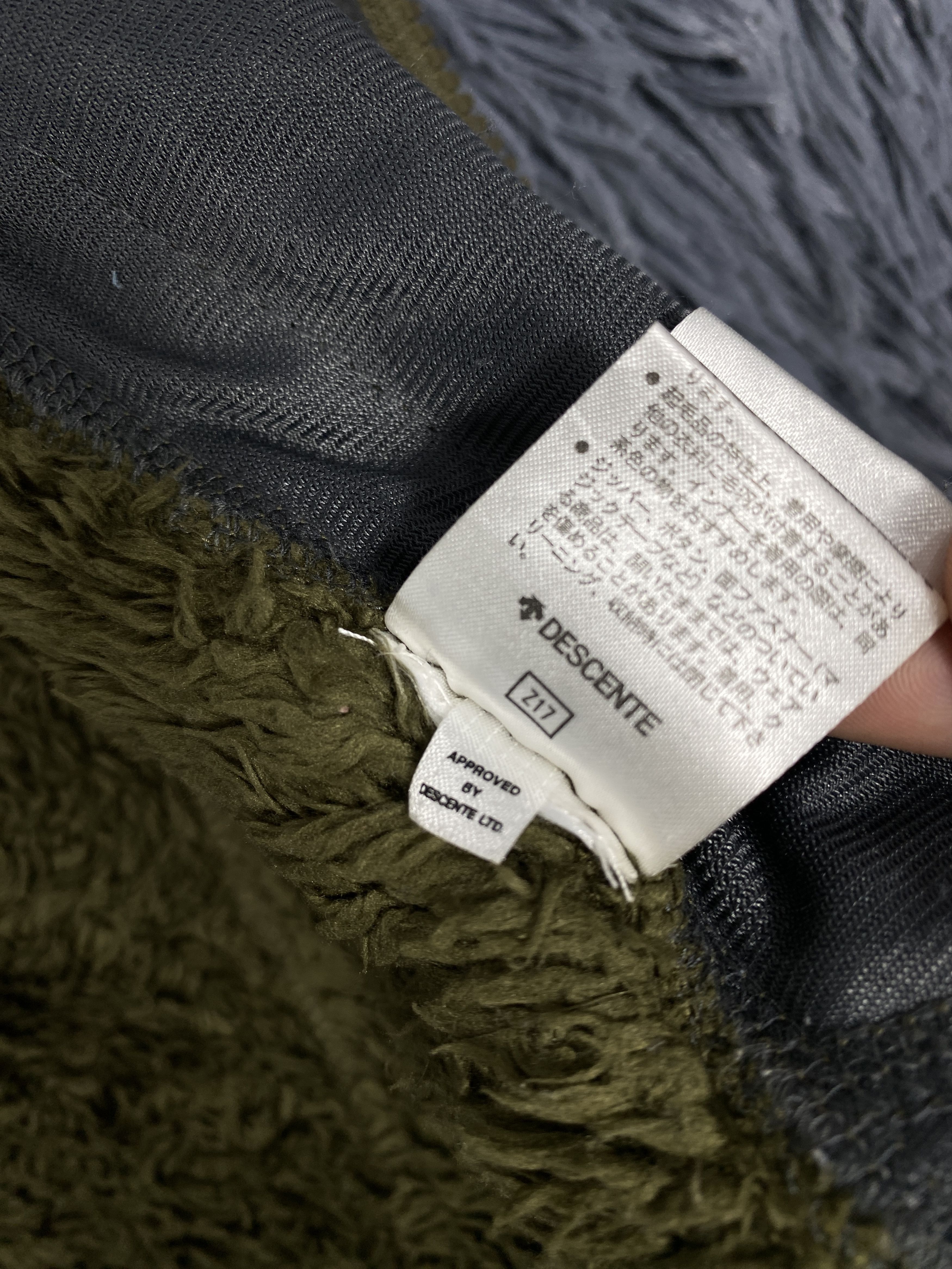 Descente Vintage Descente Marmot Fleece Warm Vest - Size XL Size US XL / EU 56 / 4 - 8 Thumbnail