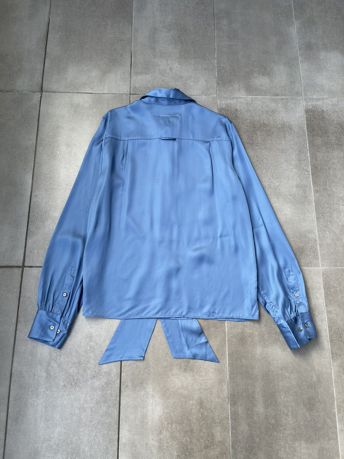 Maison Margiela !DS! SS22 Maison Margiela Bow Blue Viscose Shirt Size L / US 10 / IT 46 - 14 Thumbnail