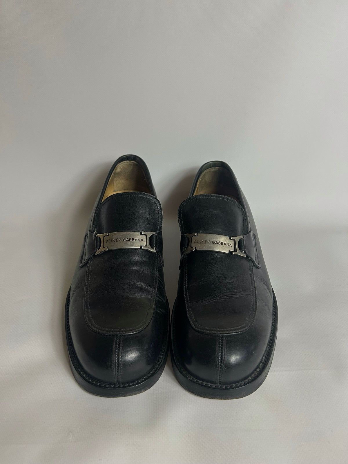 Dolce & Gabbana Vintage Dolce & Gabbana Metal Logo Leather Loafers Size US 10 / EU 43 - 4 Thumbnail