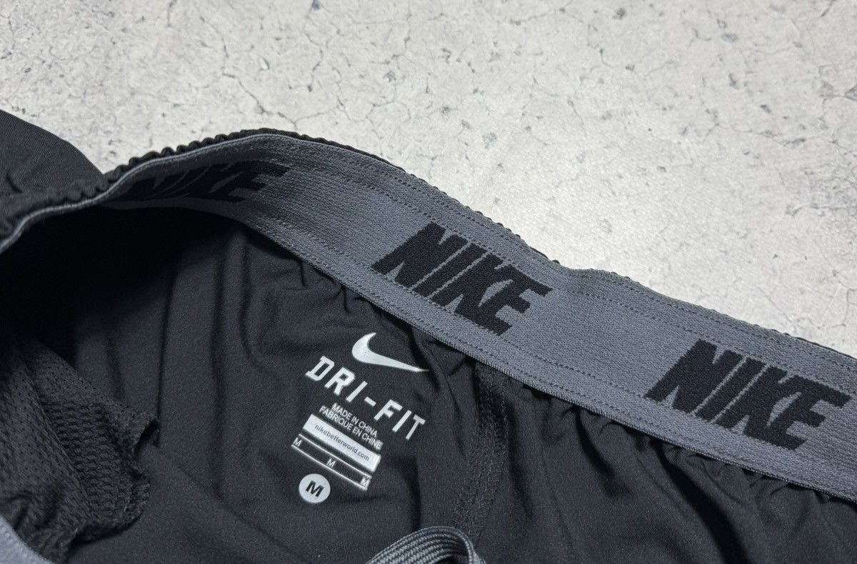 Nike Nike Vintage Nylon Baggy Track Pants Swoosh Drill Black Size US 32 / EU 48 - 4 Thumbnail