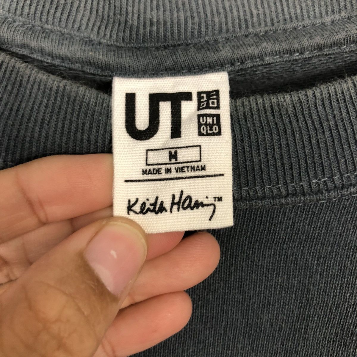 Japanese Brand 🔥VINTAGE SWEATSHIRT UT X KEITH HARRING BIG LOGO Size US M / EU 48-50 / 2 - 16 Thumbnail
