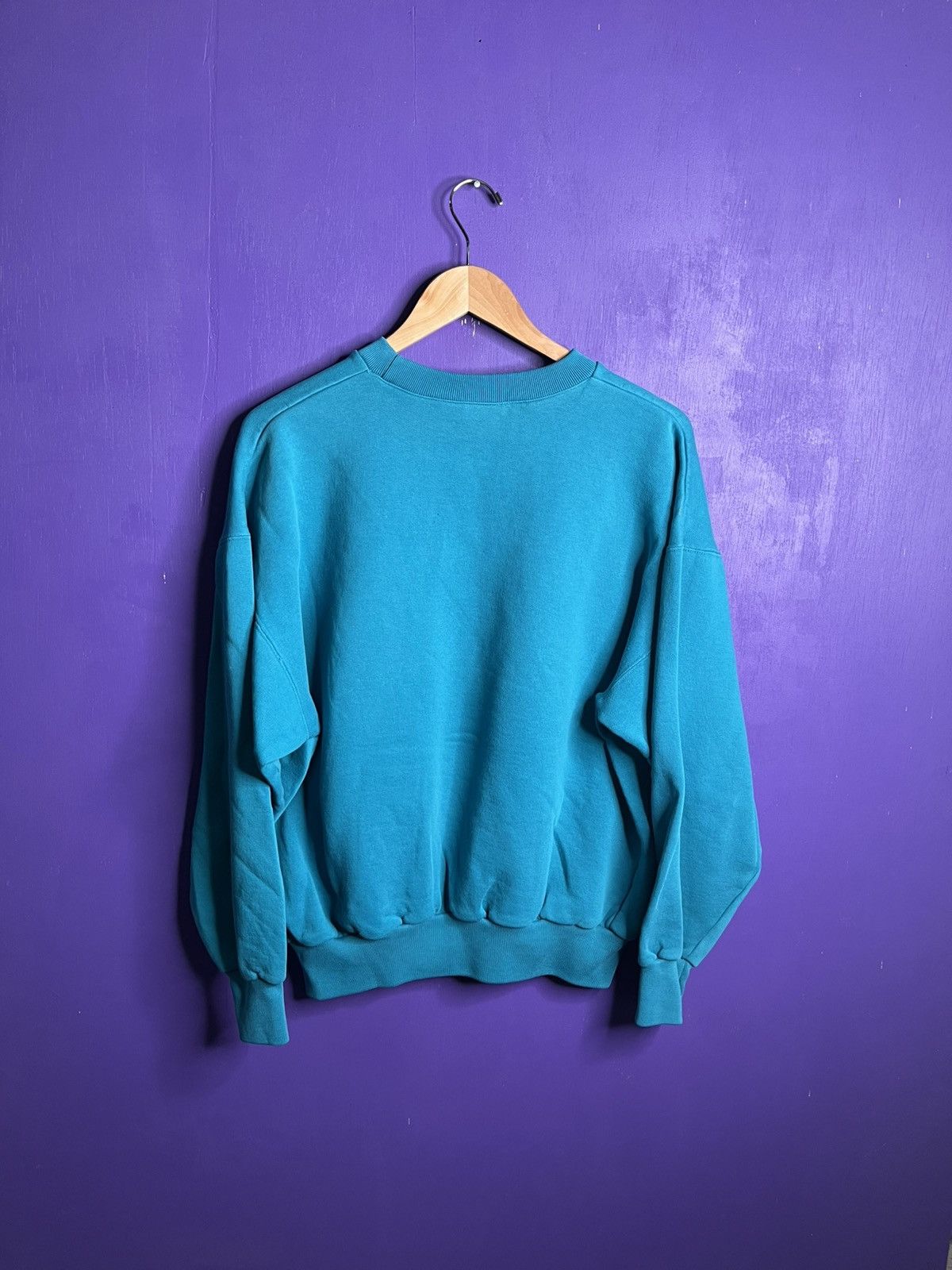 Nike × Vintage Vintage 90s Nike air embroidered logo crewneck Size US L / EU 52-54 / 3 - 2 Thumbnail