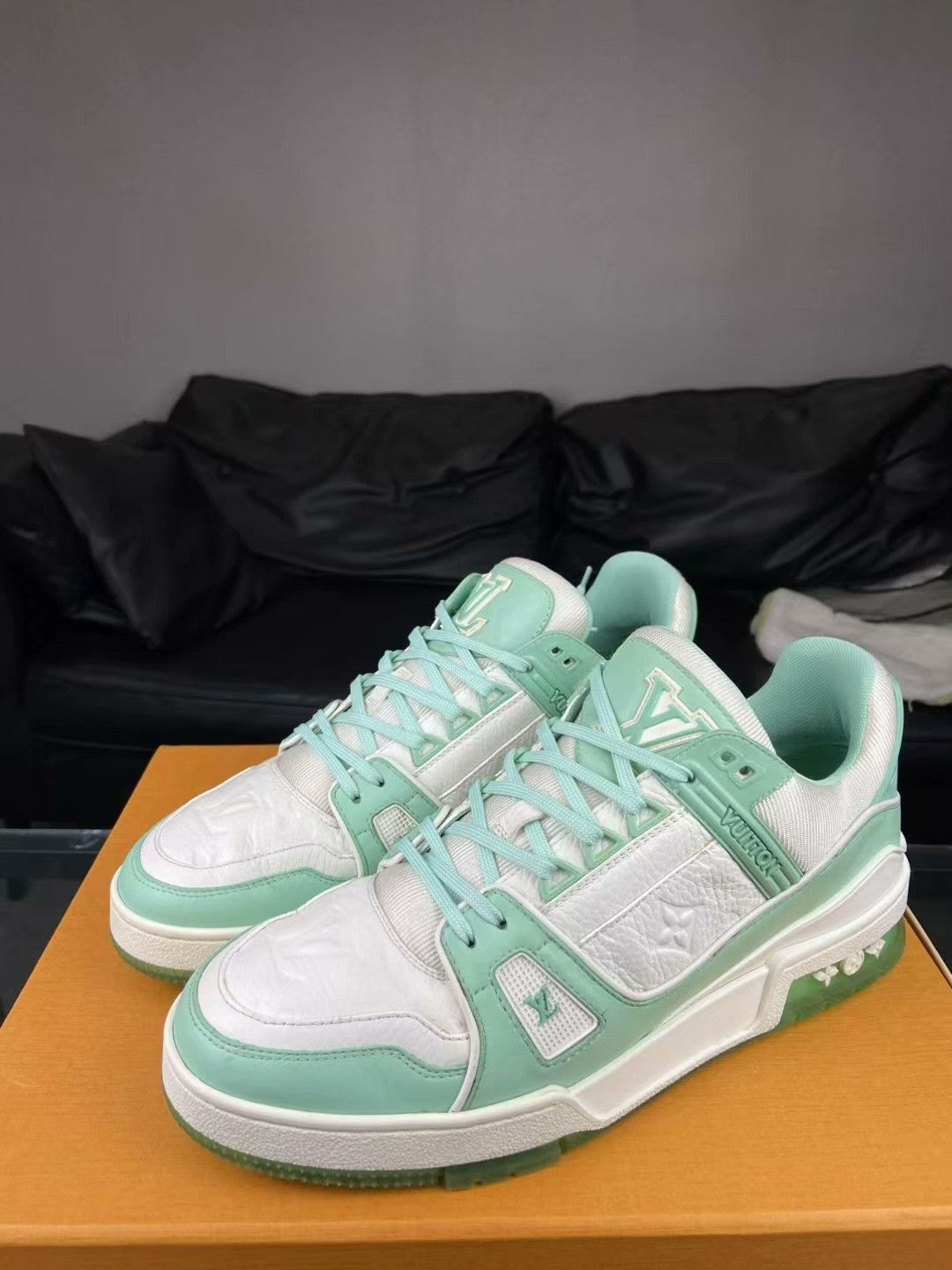 Louis Vuitton Louis Vuitton Training Green Lowtop Sneakers 41 Men Size US 8.5 / EU 41-42 - 1 Thumbnail