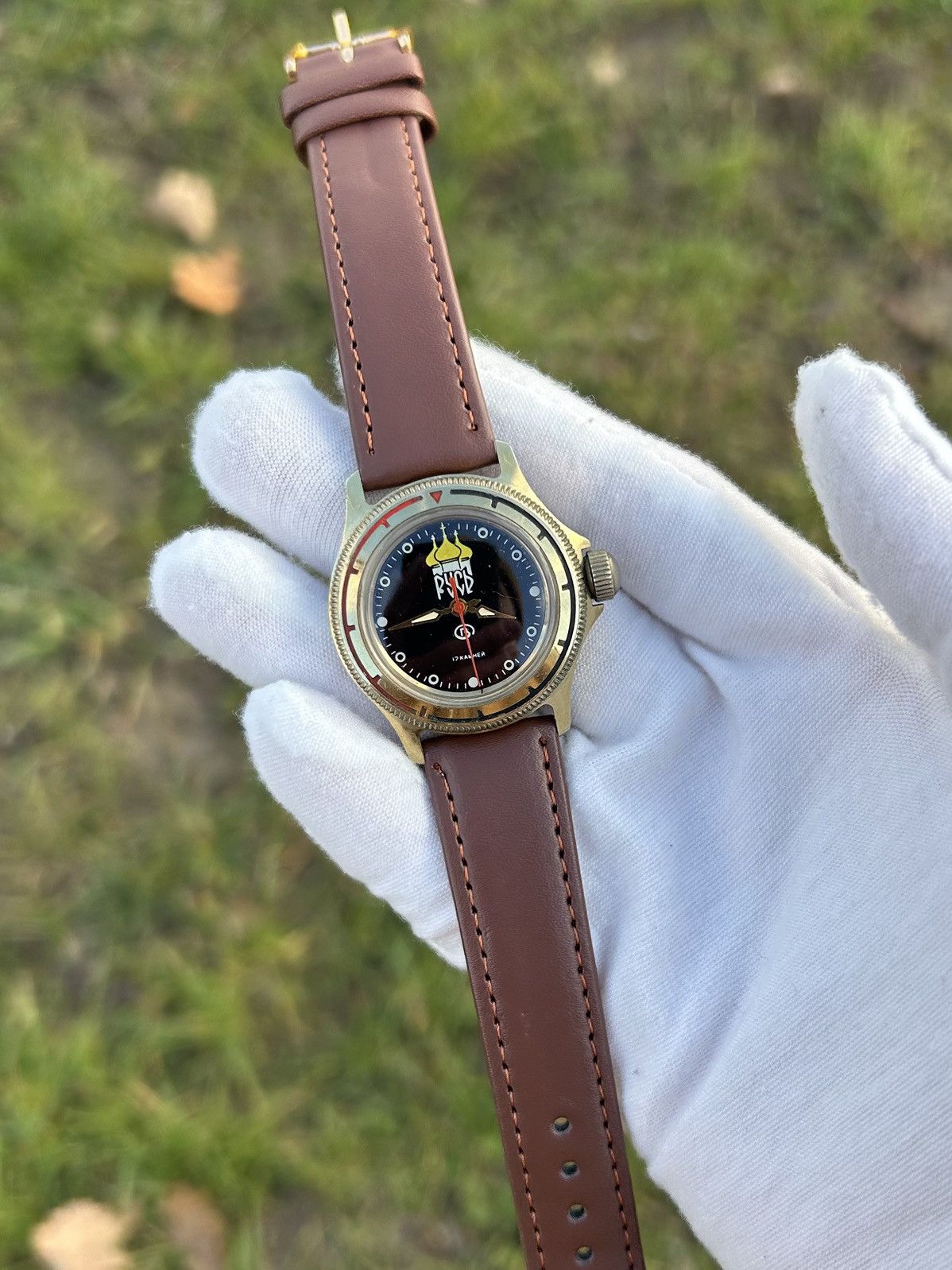 Vintage Vintage Vostok Watch USSR Soviet Mechanical Authentic 1980s Size ONE SIZE - 20 Thumbnail