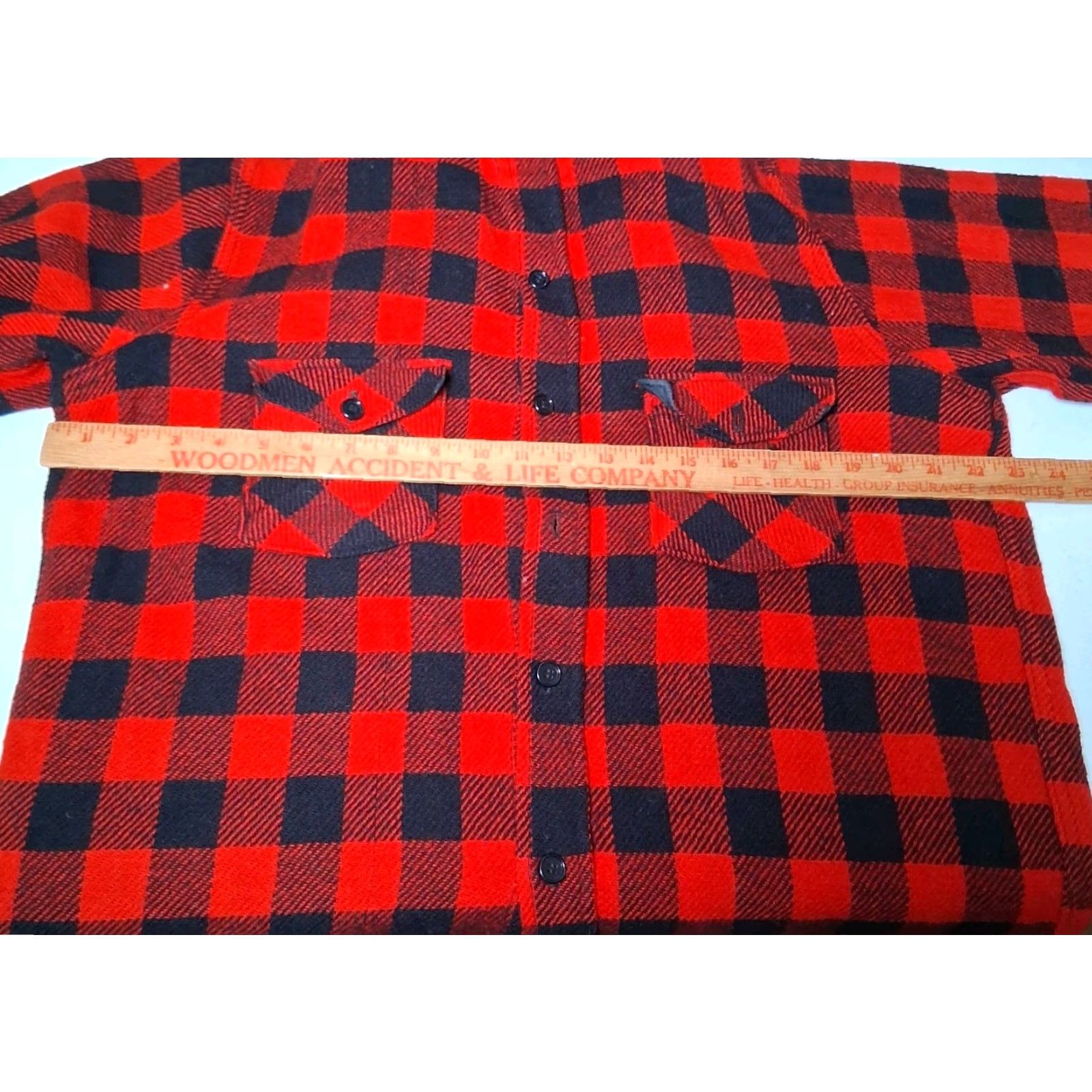 Vintage VINTAGE Woolrich Shirt Jacket L Red Buffalo Plaid Wool Blend USA Made Work Woolrich Woolen Mills Shirt Jacket Mens L Red Plaid Workwear 90s? Size US L / EU 52-54 / 3 - 3 Thumbnail