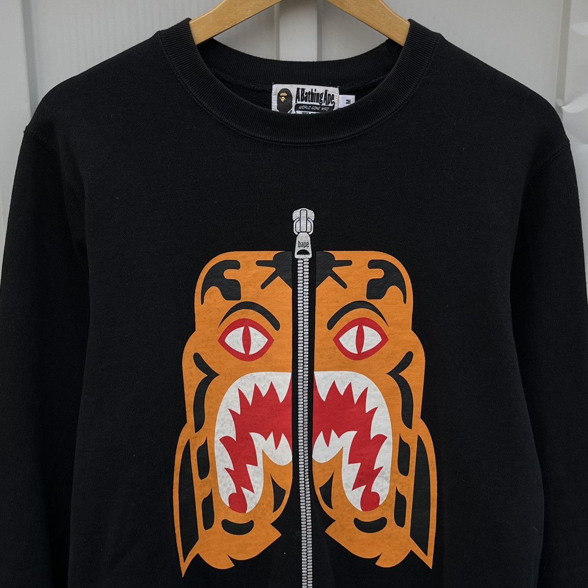 Bape BAPE Tiger Funthera Militia Heavy Weight Crewneck Sz M Size US M / EU 48-50 / 2 - 1 Thumbnail