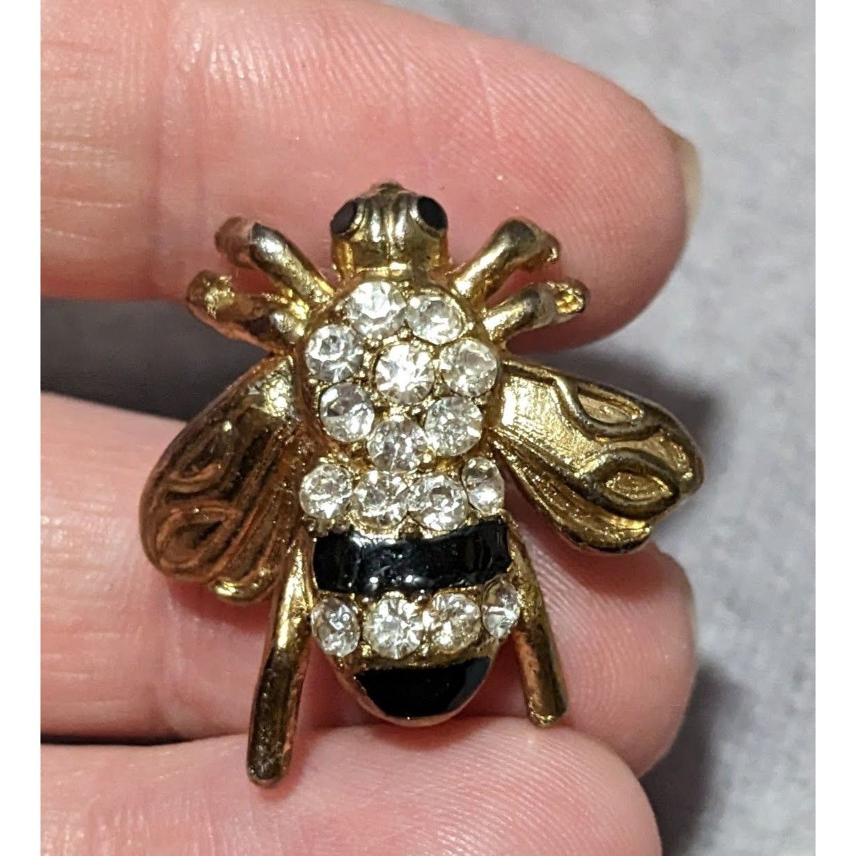 Other Vintage Gold Tone Rhinestone Bee Lapel Pin Size ONE SIZE - 7 Thumbnail