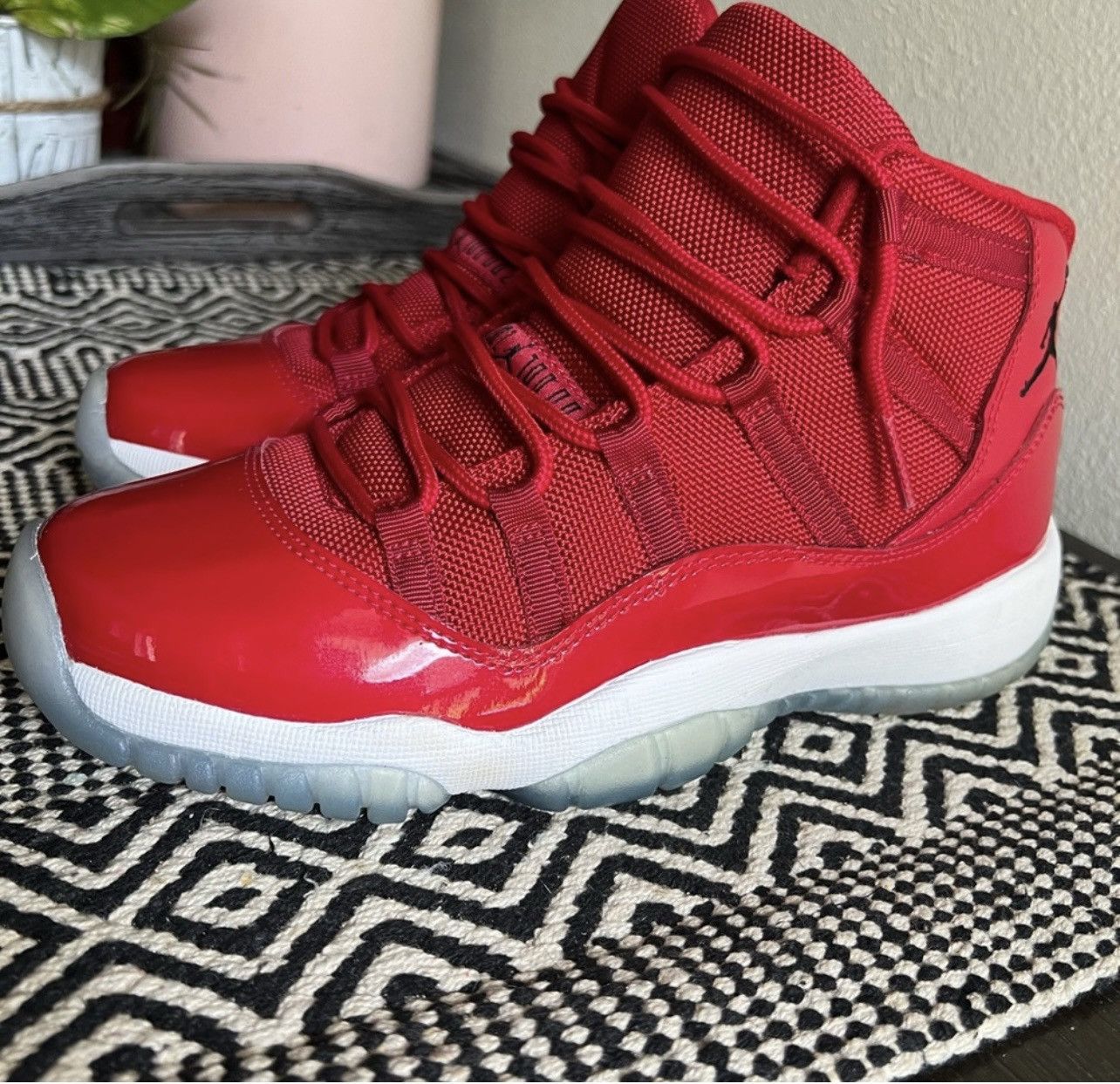 Nike Retro Jordan 11 “gym red” Size US 6 / EU 39 - 4 Thumbnail