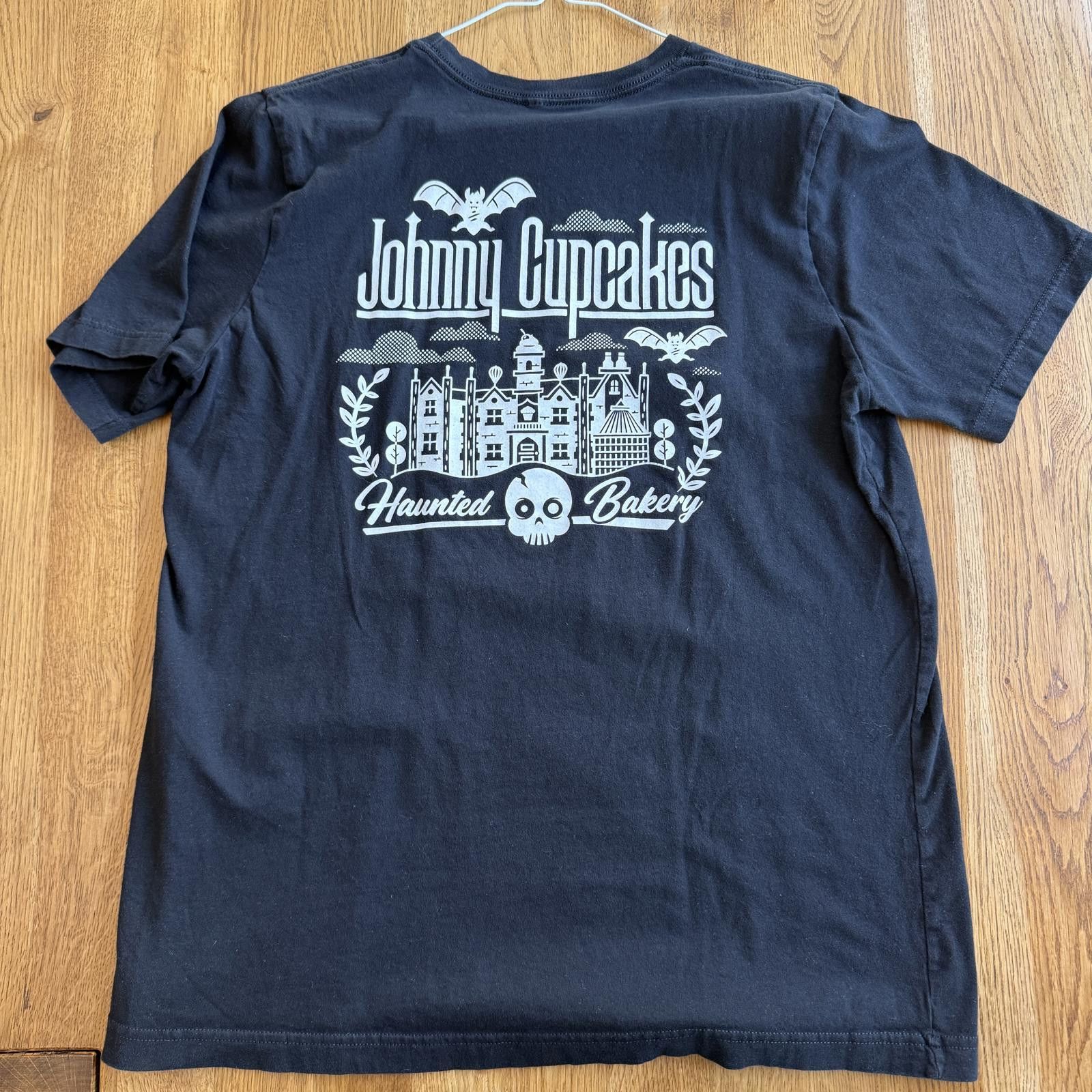 Johnny Cupcakes Johnny Cupcakes Haunted Mansion T-Shirt Exclusive Size XL Size US XL / EU 56 / 4 - 4 Thumbnail