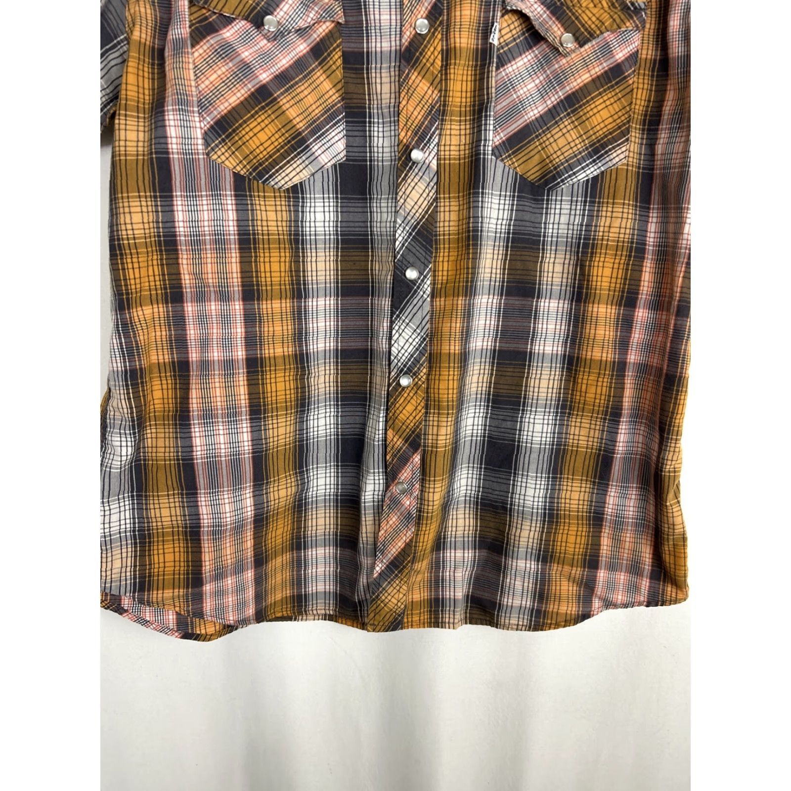 Levi's Levi's Shirt Mens XL Orange Gray Plaid Pearl Snap Standard Fit Short Sleeve Button-Up Size US XL / EU 56 / 4 - 5 Thumbnail