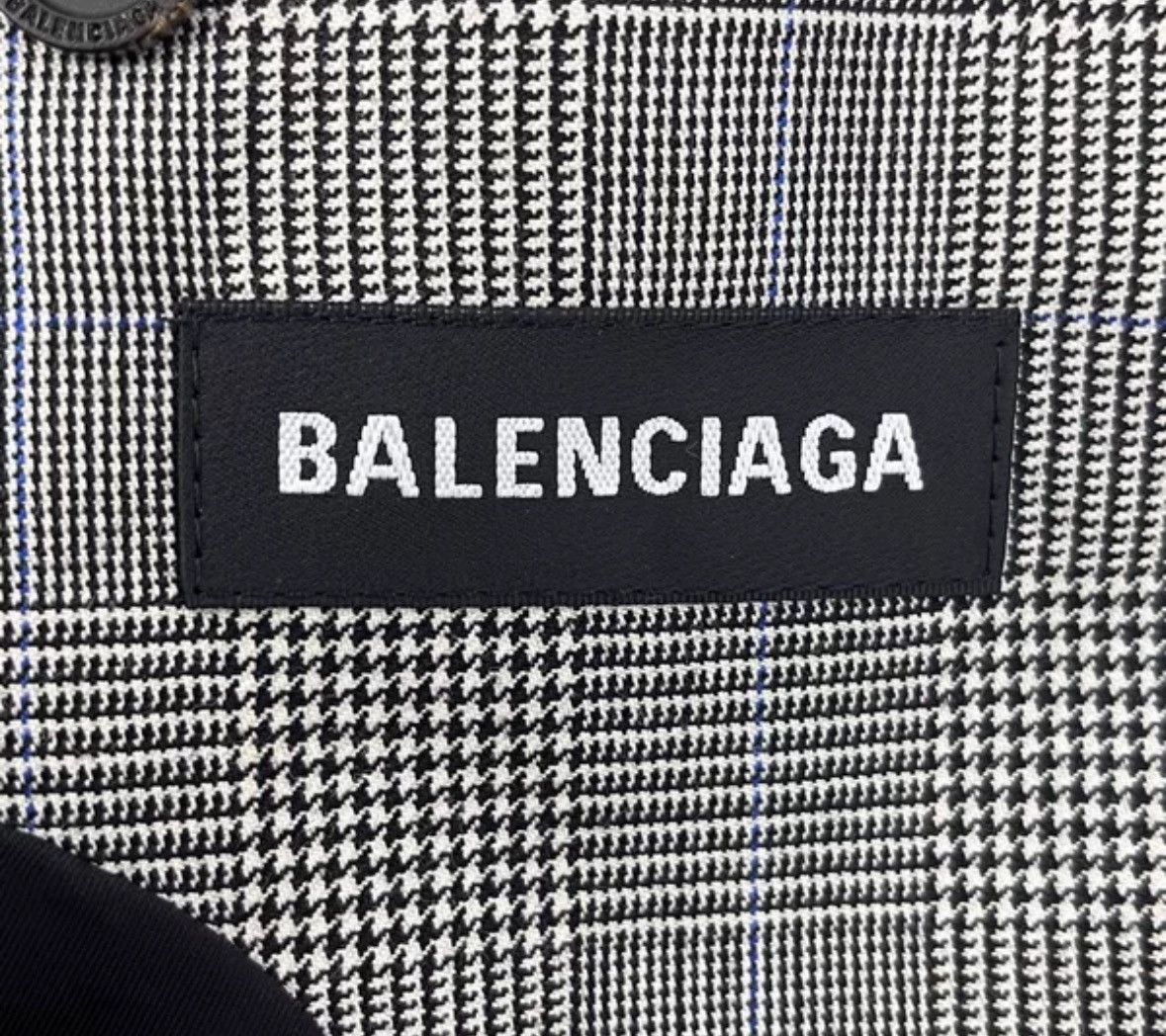 Balenciaga Balenciaga grey plaid classic logo wool thin blazer jacket Size US S / EU 44-46 / 1 - 5 Thumbnail