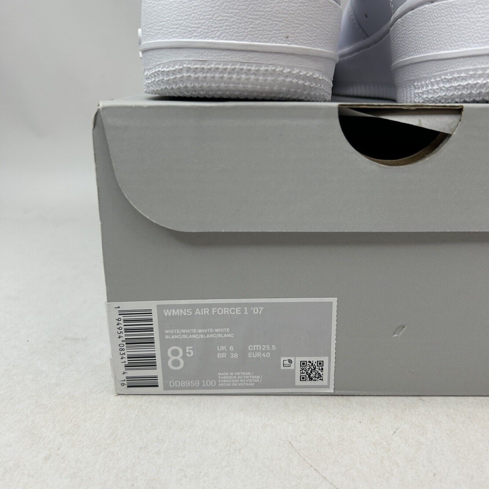 Nike Nike Shoes Air Force 1 Low 07’ “Triple White” 2024 Size US 8.5 / IT 38.5 - 5 Thumbnail