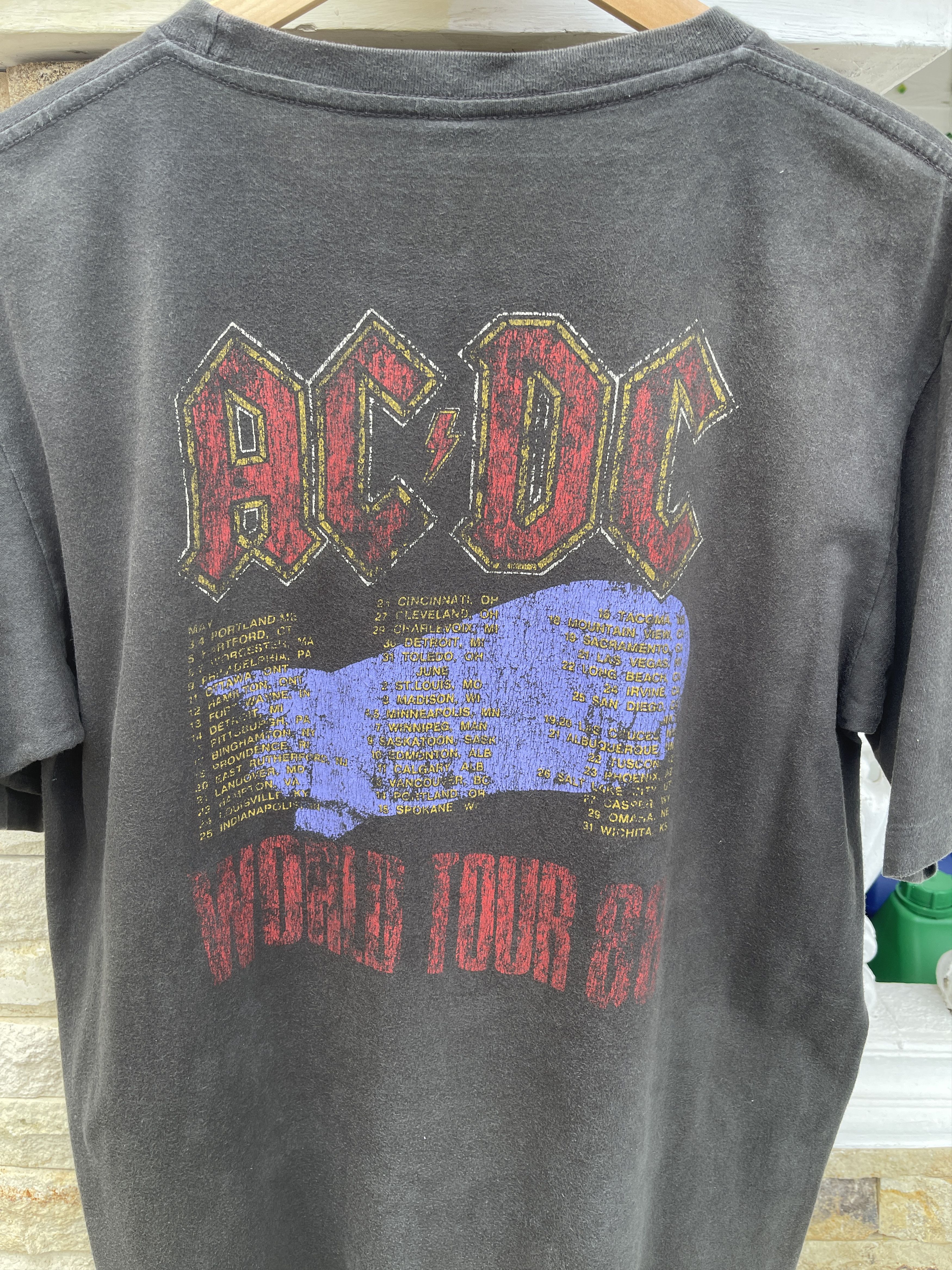 Band Tees Last Drop🔥Rare🔥Vintage Band ACDC World Tour Faded T-Shirt Size US L / EU 52-54 / 3 - 4 Thumbnail