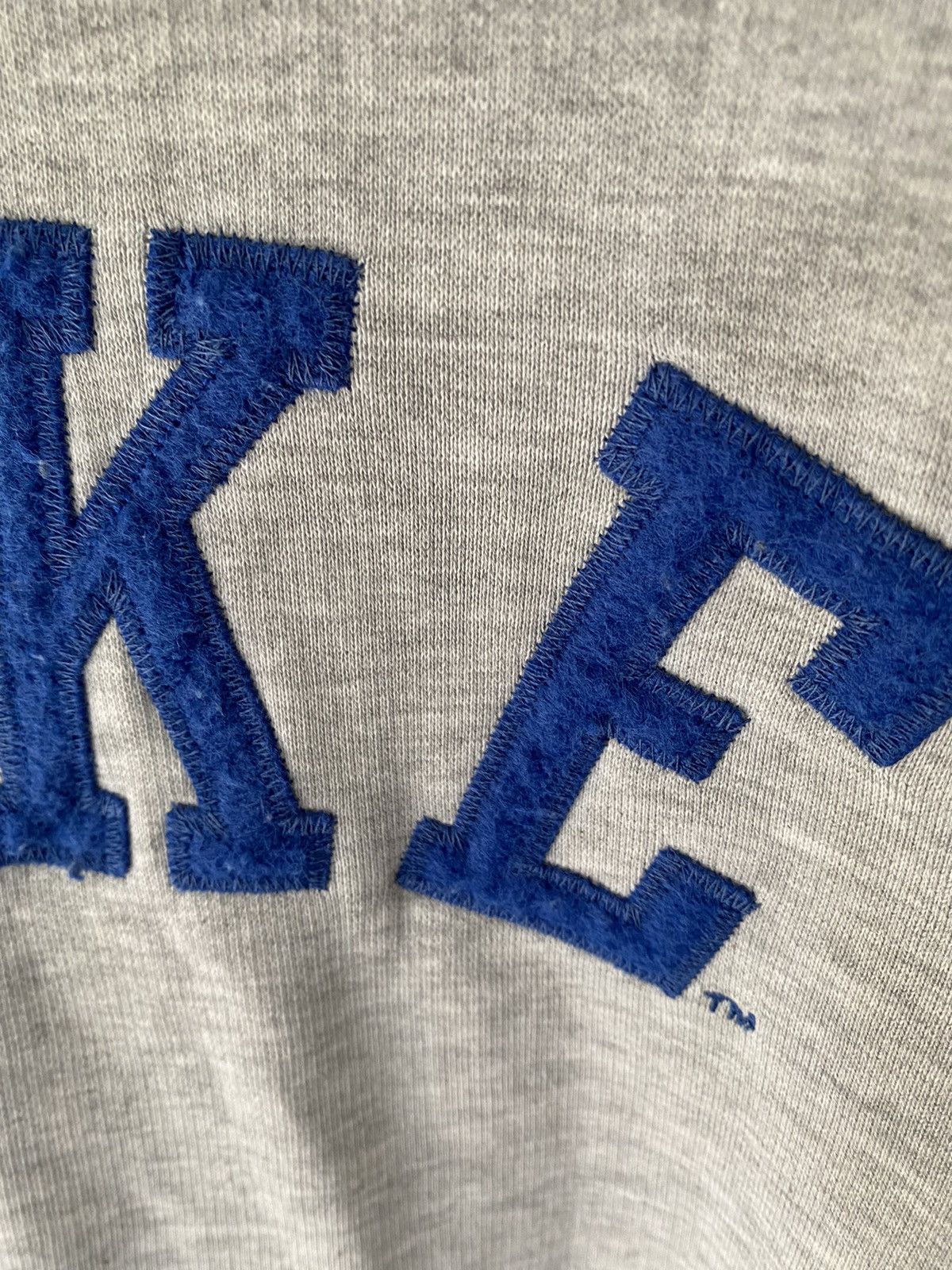 Nike 🔥🔥1990s NIKE DUKE embroidered center logo hoodie Size US XL / EU 56 / 4 - 7 Thumbnail