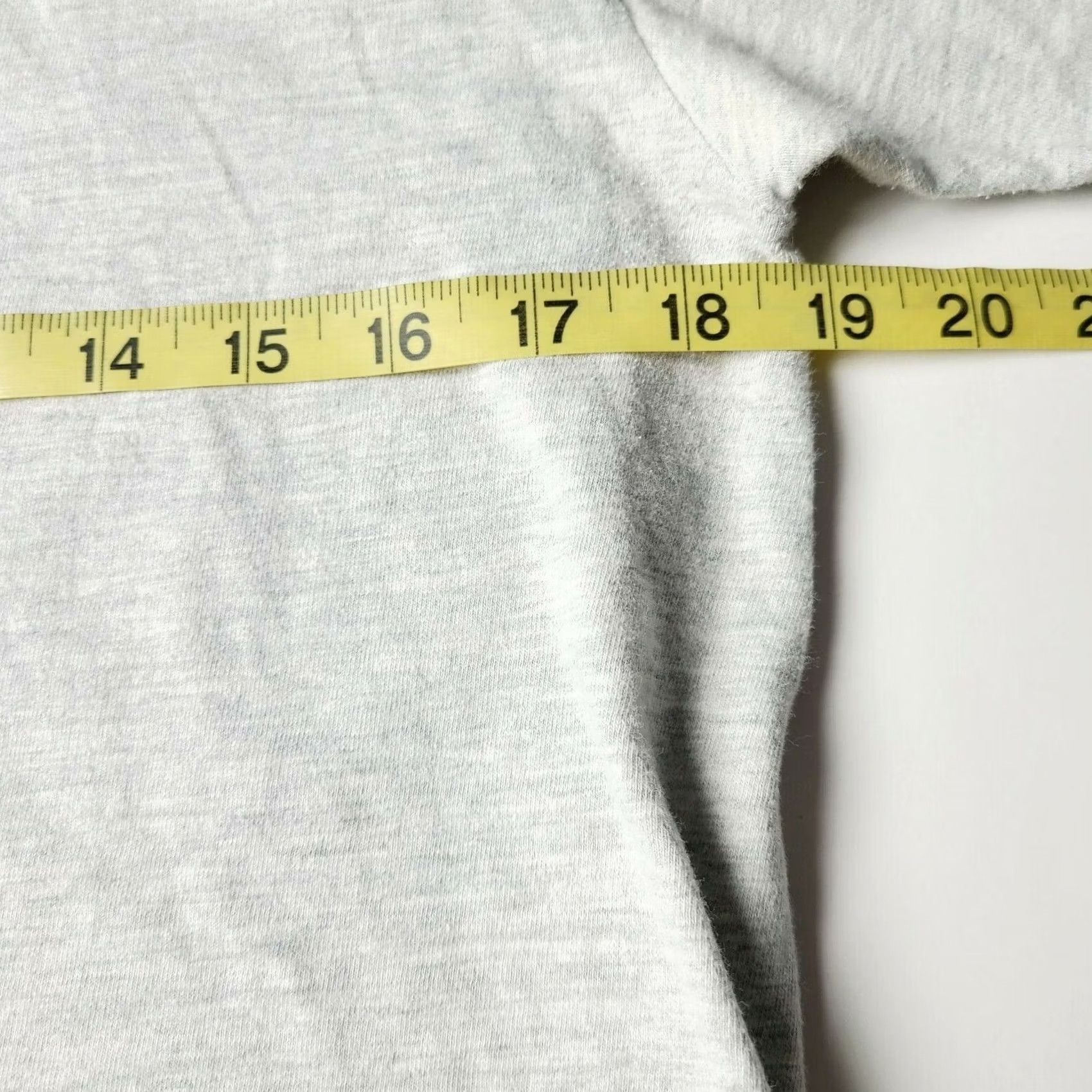 Nike VINTAGE Nike Women's T-Shirt Swoosh Grey Embroidered Logo Medium M 90s Y2K Adults Womens Size M / US 6-8 / IT 42-44 - 5 Thumbnail