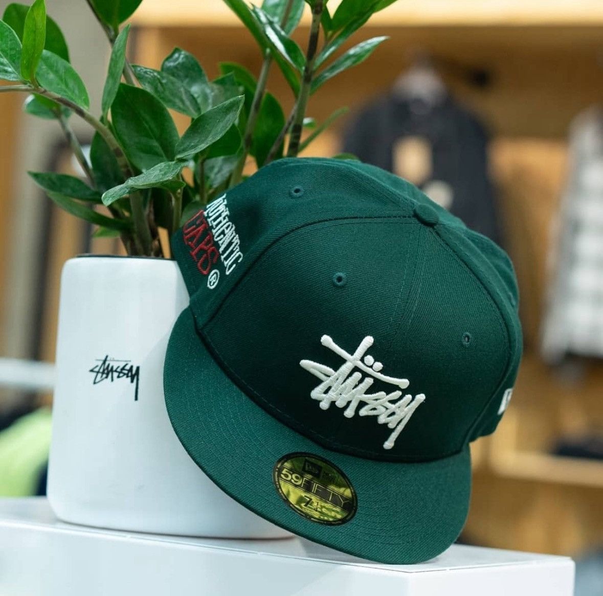 stussy new era キャップ カーキ STUSSY（ステューシー）の「Authentic New Era Cap（キャップ