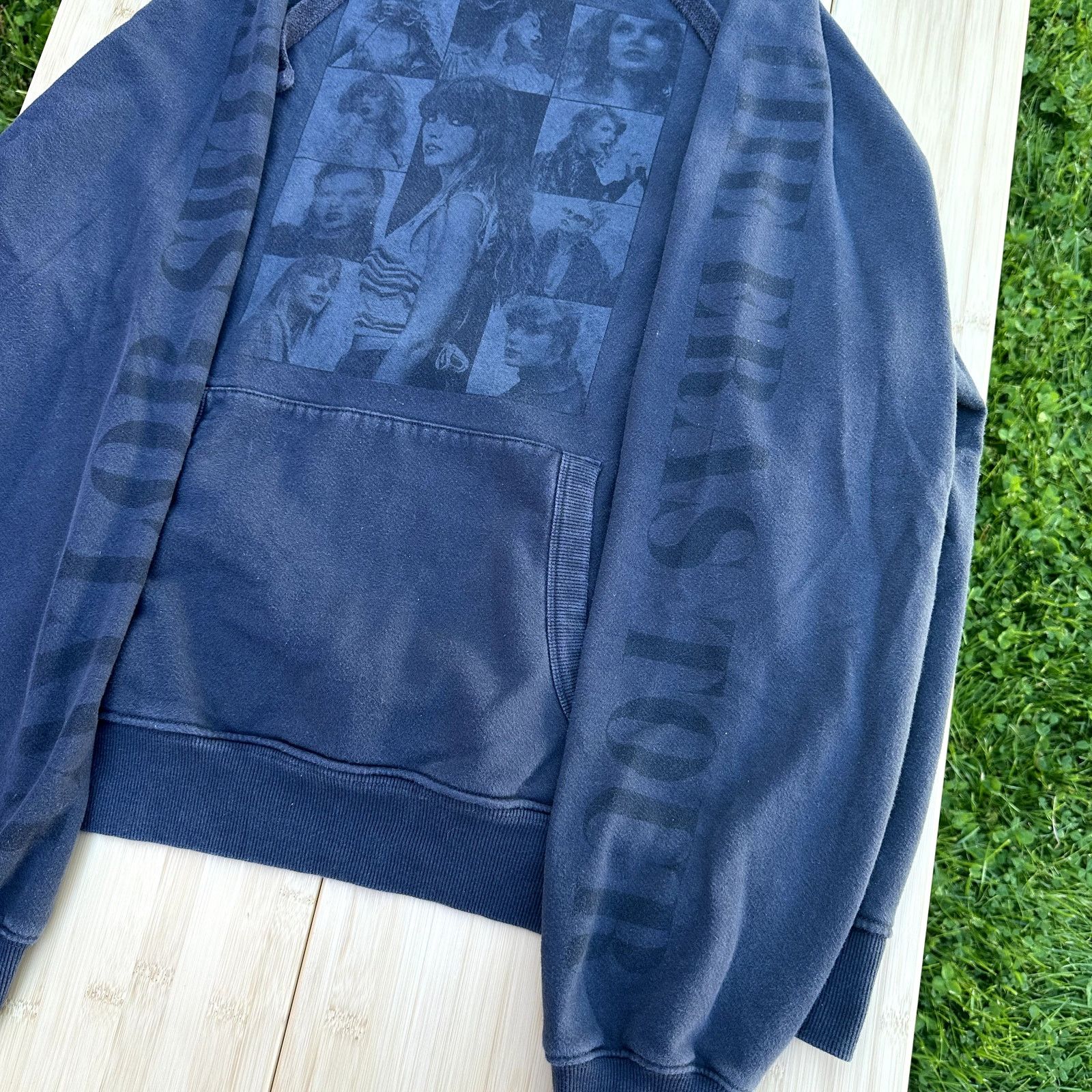 Japanese Brand Taylor Swift Eras Tour Hoodie Size Large Taylor Swift Hoodie Size US L / EU 52-54 / 3 - 5 Thumbnail