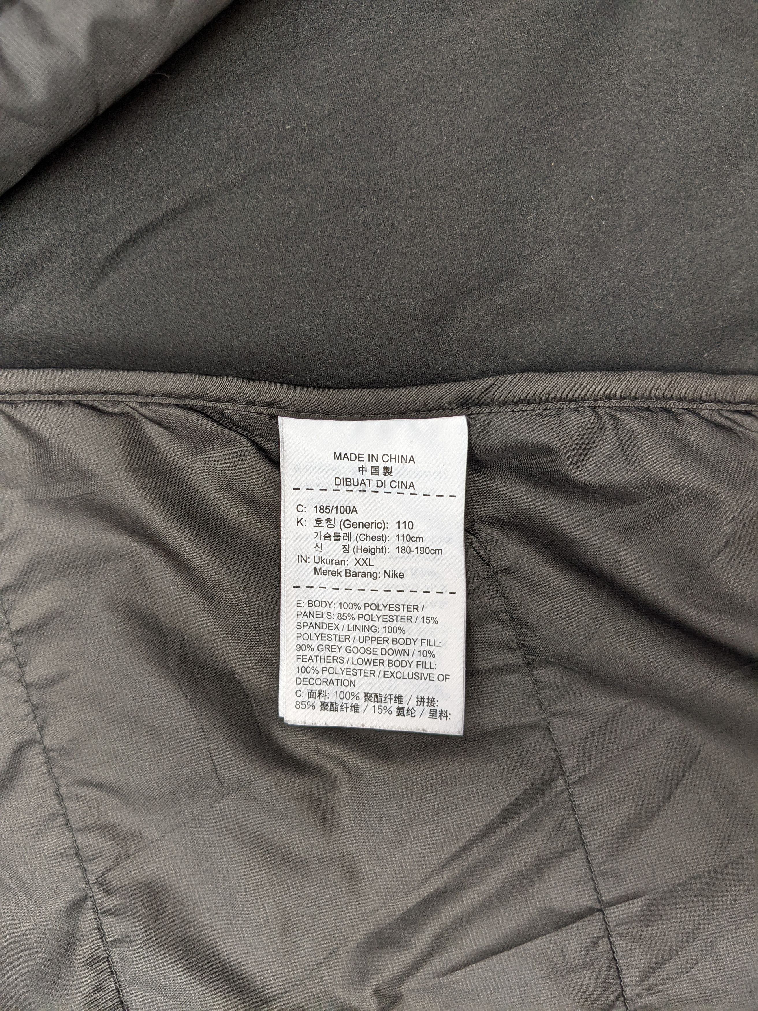 Nike Nike Running Aeroloft Perforated Quilted Shell Jacket Size US XL / EU 56 / 4 - 17 Thumbnail
