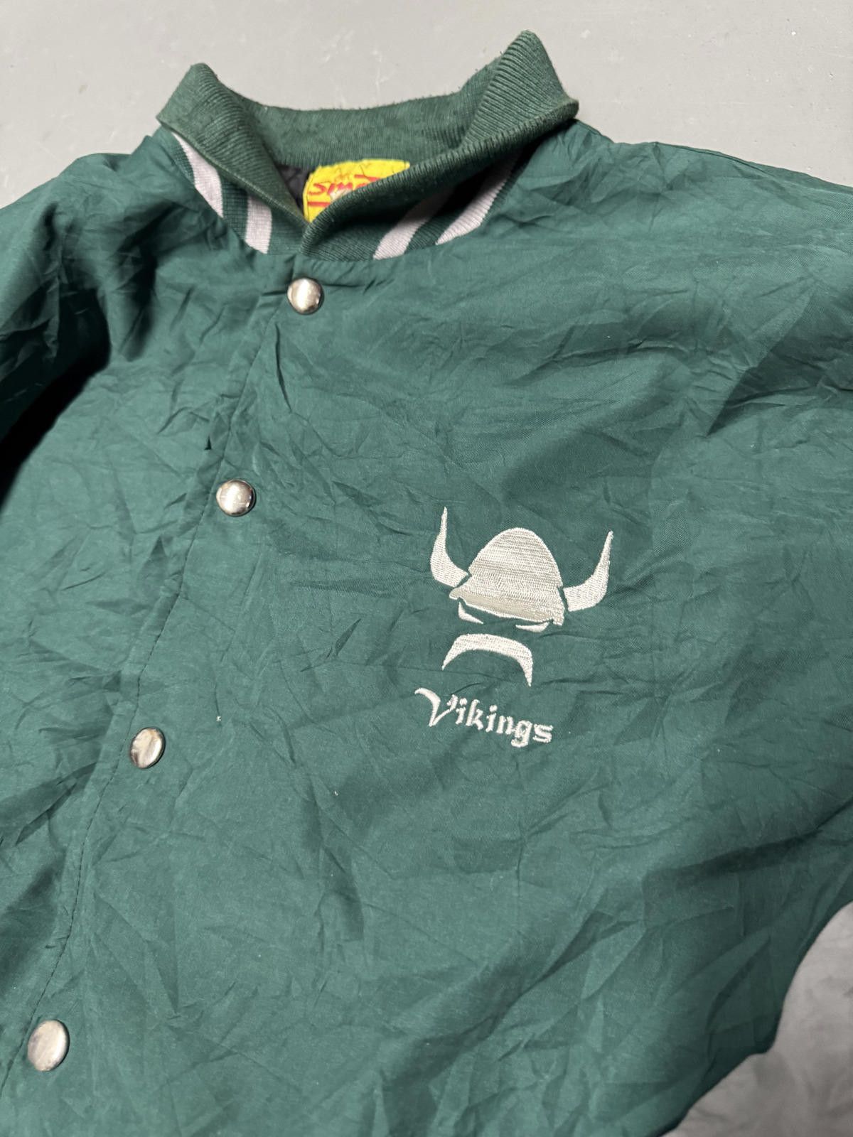 Designer Vintage Vikings Coated Jacket - Green/Grey Size US L / EU 52-54 / 3 - 4 Thumbnail