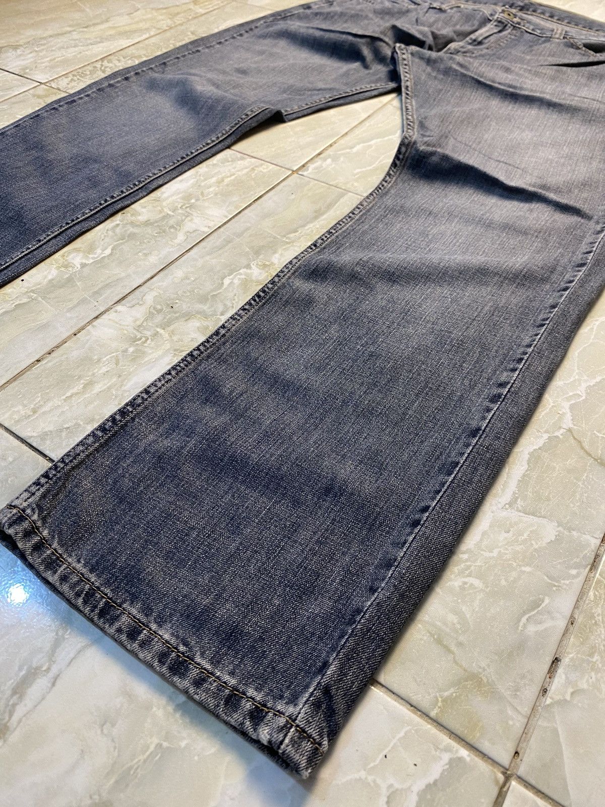 Levi's Vintage Black Levis 514 Jeans Size US 37 - 7 Thumbnail