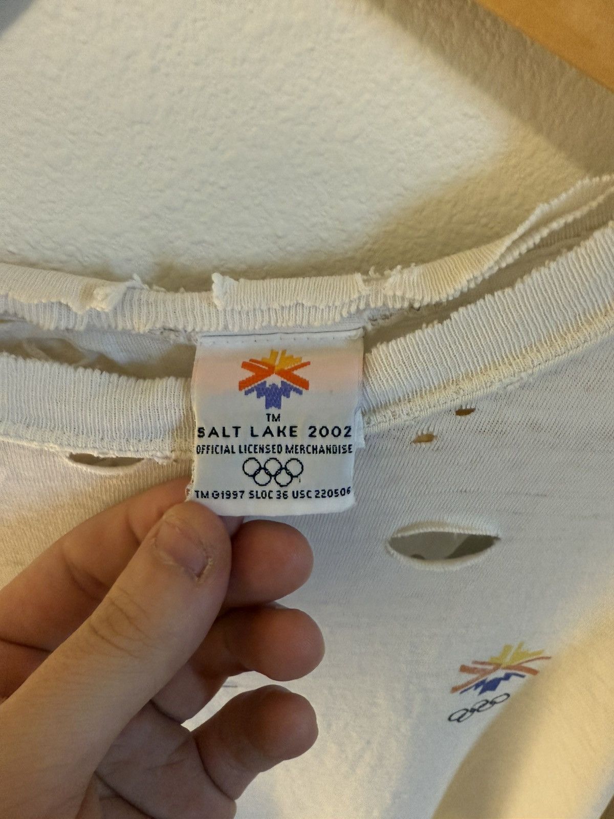 Vintage 2002 Olympics Tee - thrashed and distressed Size US L / EU 52-54 / 3 - 4 Thumbnail
