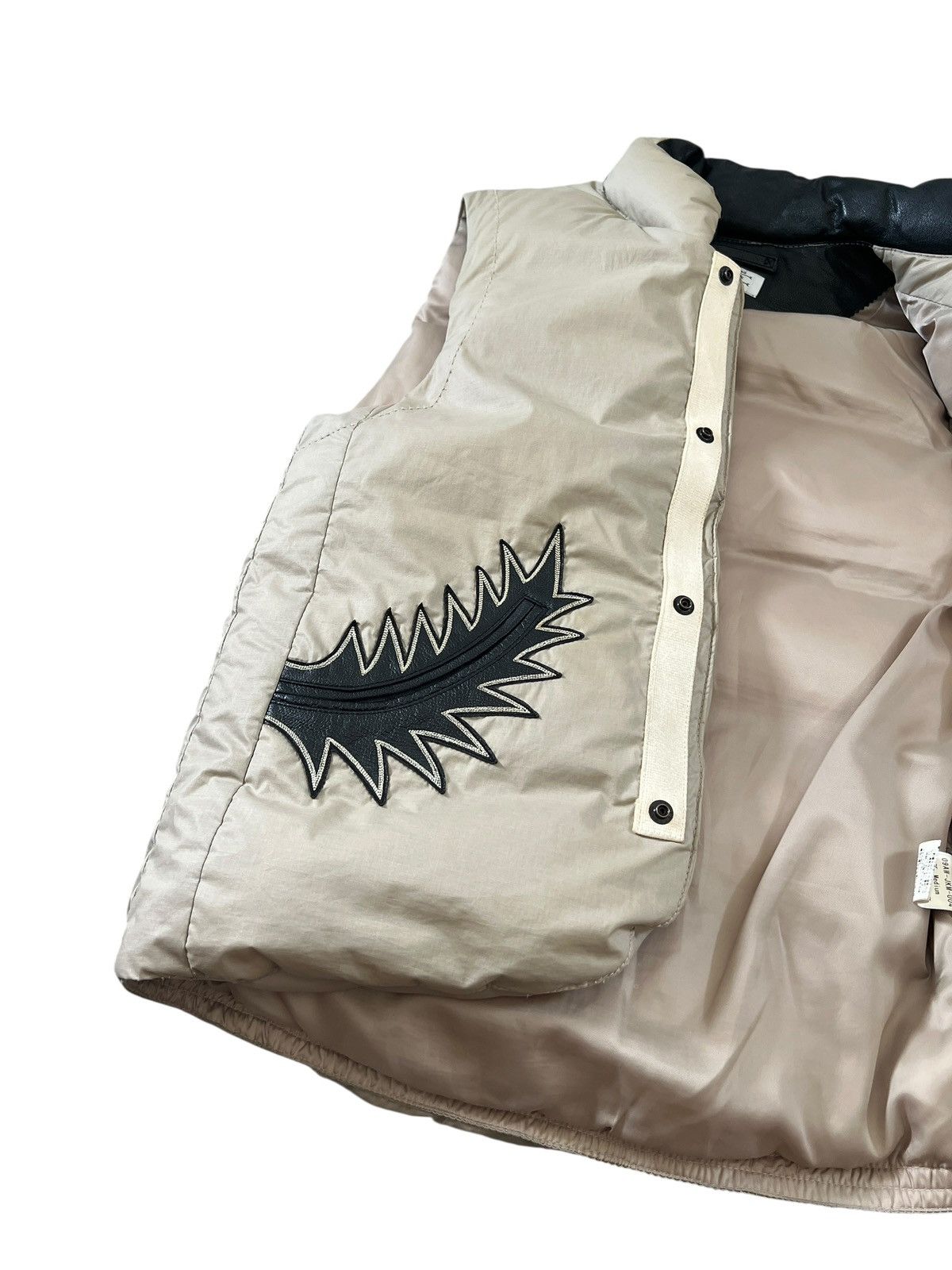 Sasquatchfabrix 09AW Sasquatchfabrix Eo To To Native Pattern Puffer Vest Size US M / EU 48-50 / 2 - 10 Thumbnail