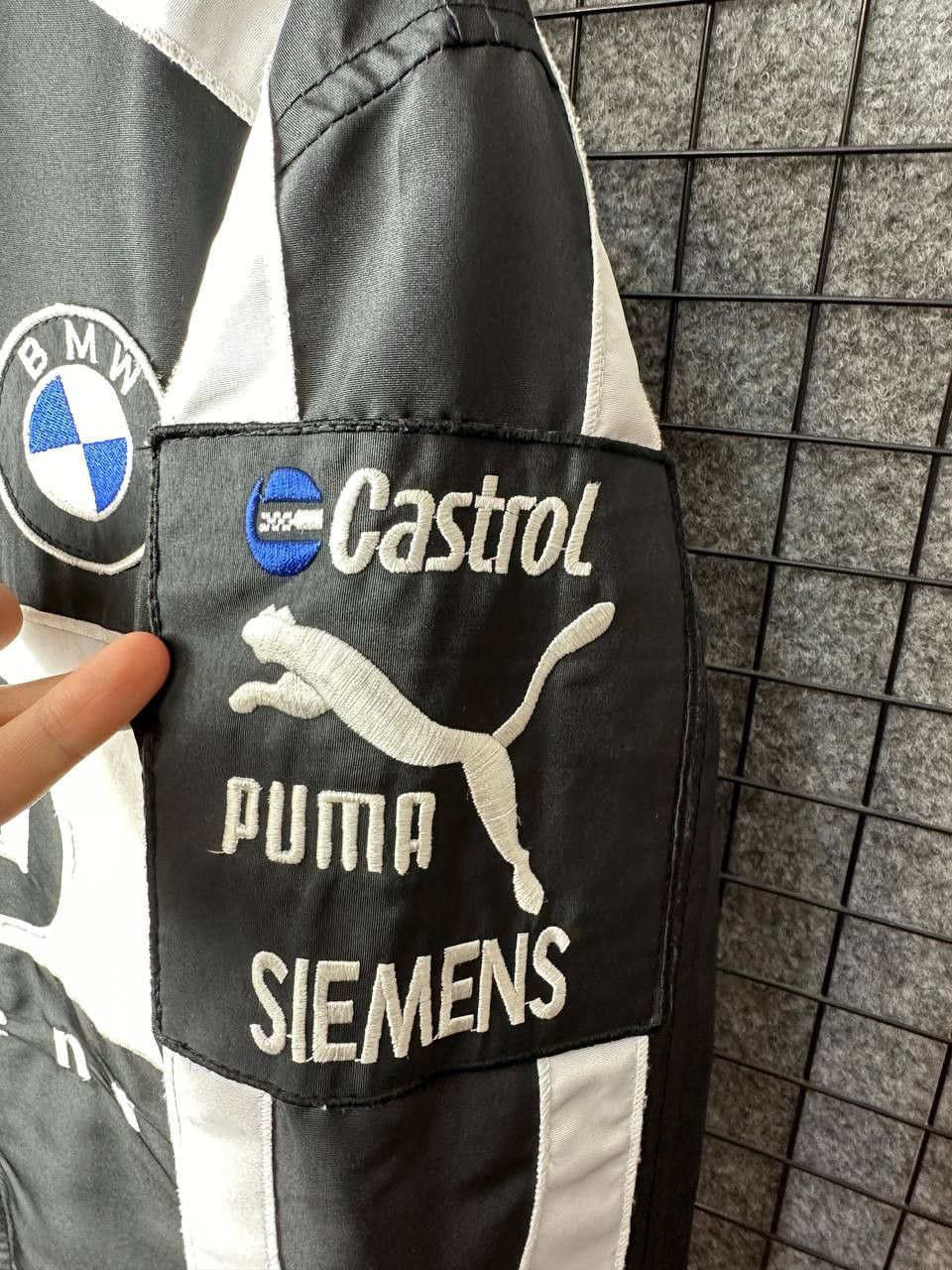 BMW BMW WIlliams F1 motorcycles jacker racing size Large Size US L / EU 52-54 / 3 - 5 Thumbnail